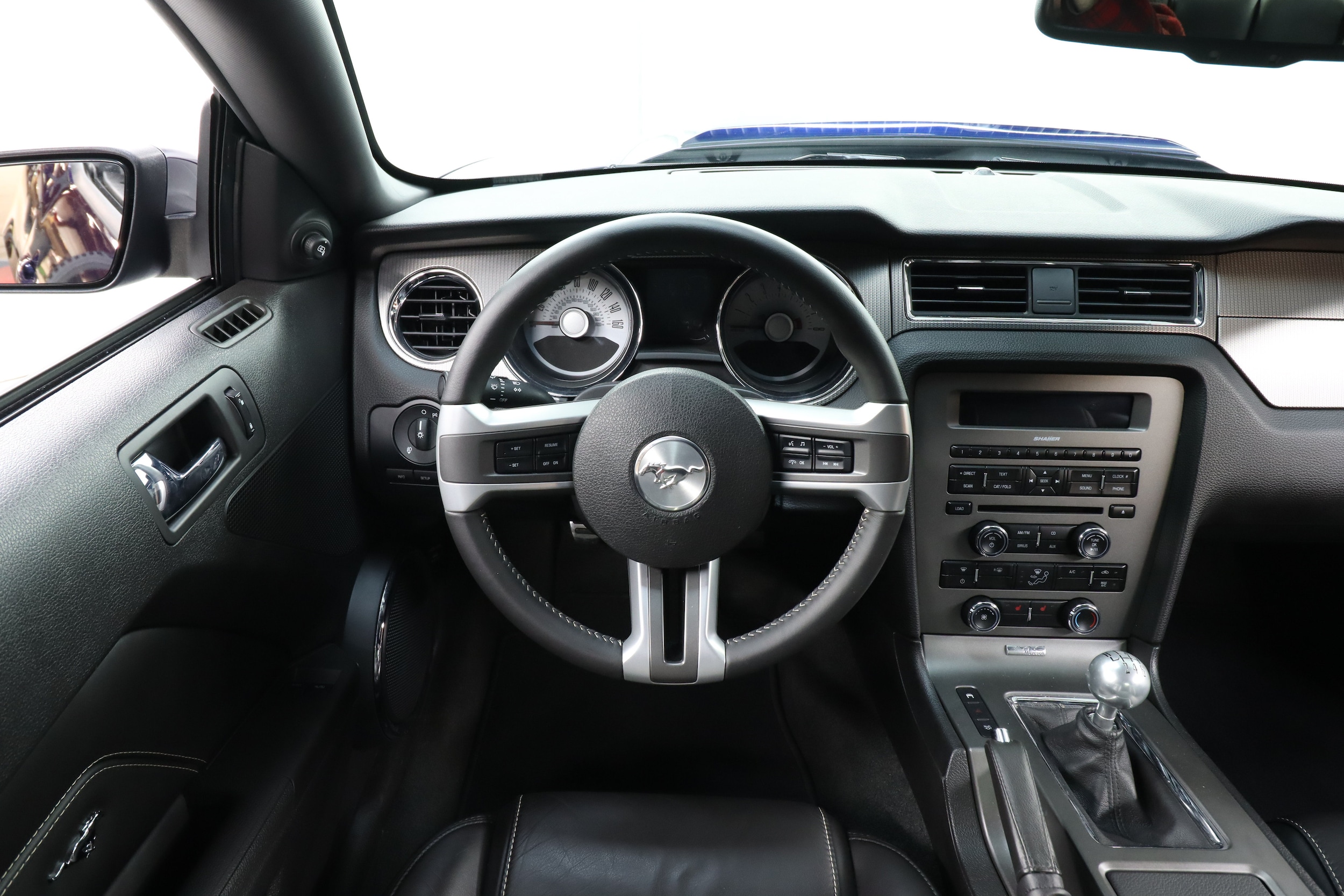 2011 Ford Mustang 10