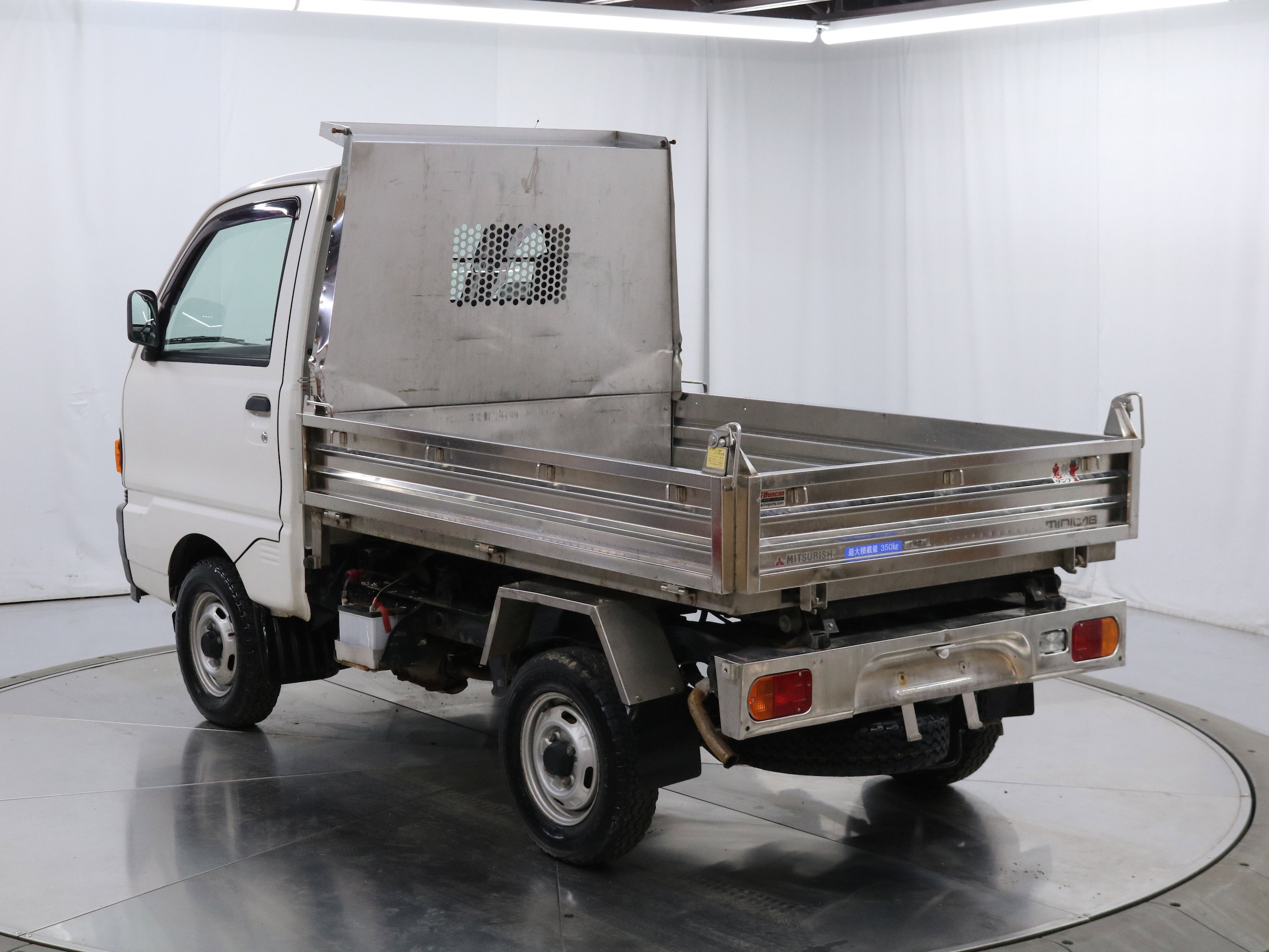 1996 Mitsubishi Minicab 5