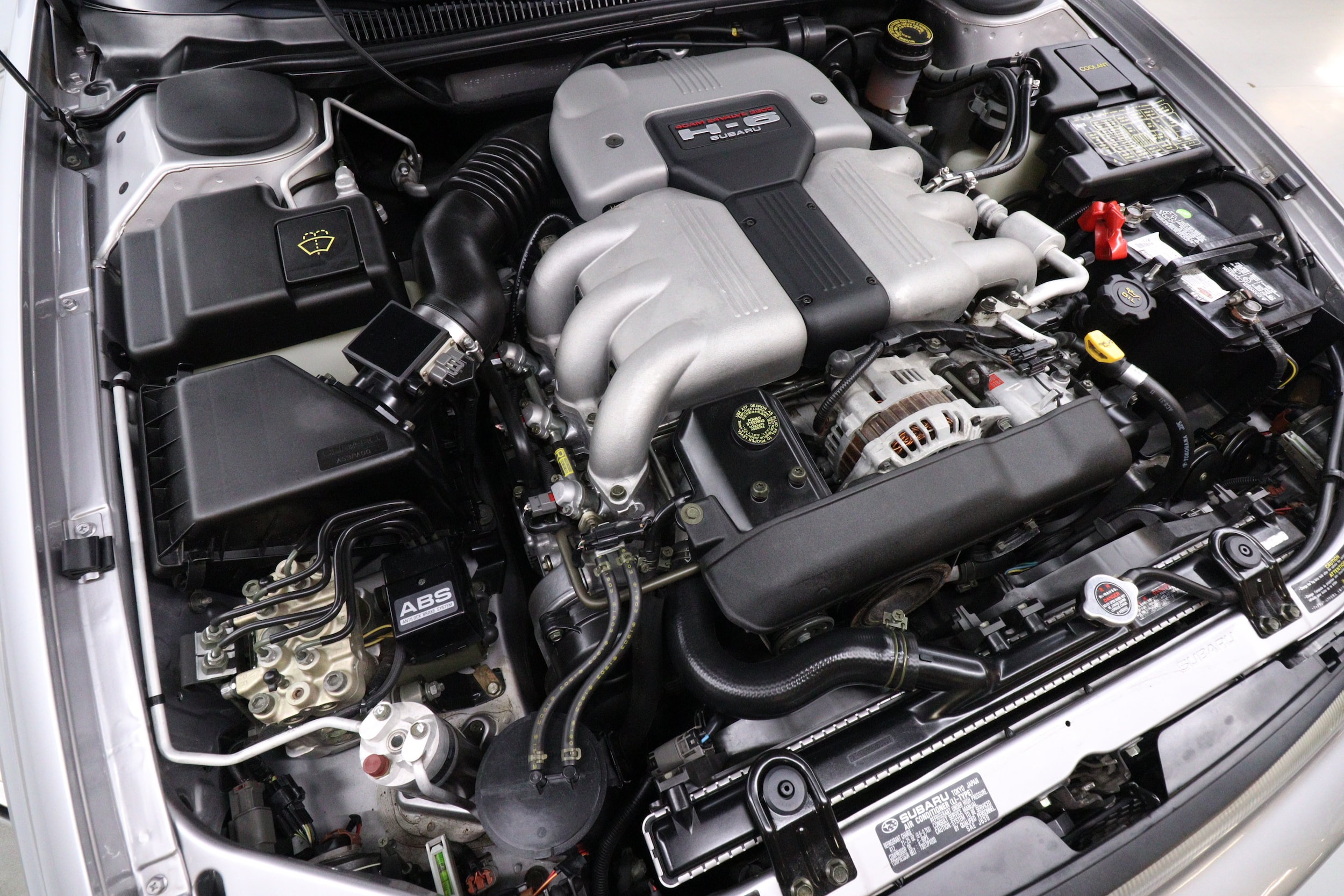 1992 Subaru SVX 22