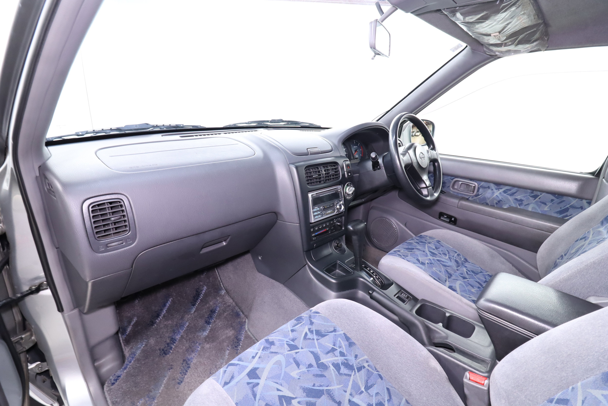 1999 Nissan Terrano 19