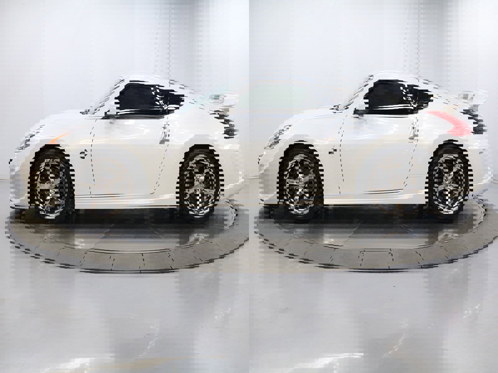 2009 Nissan 370Z Nismo photo 3