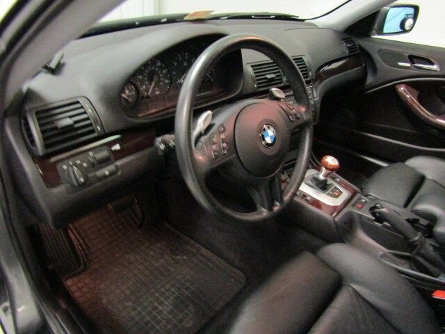 2004 BMW 325Ci 9