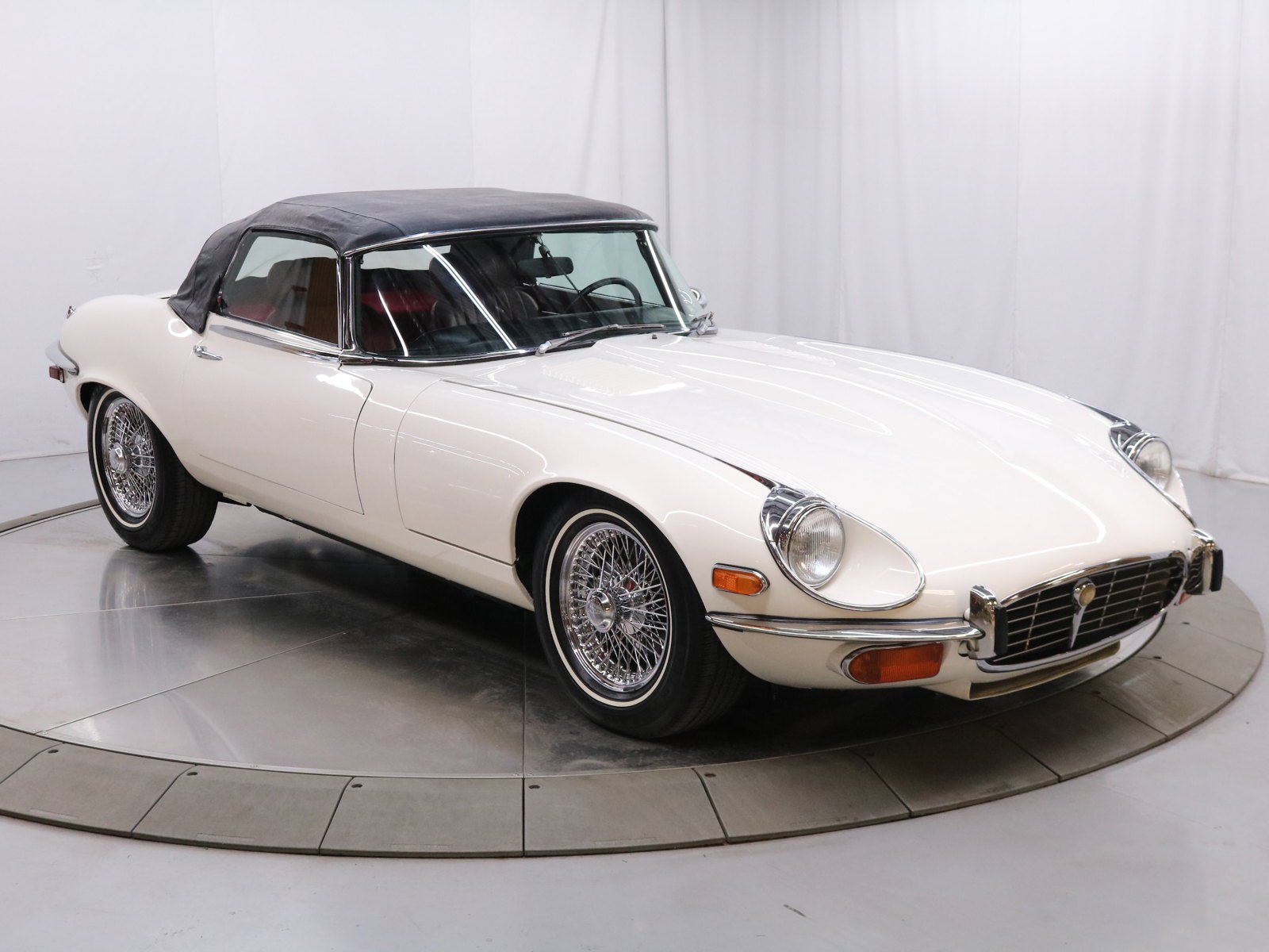 1974 Jaguar E-Type 21