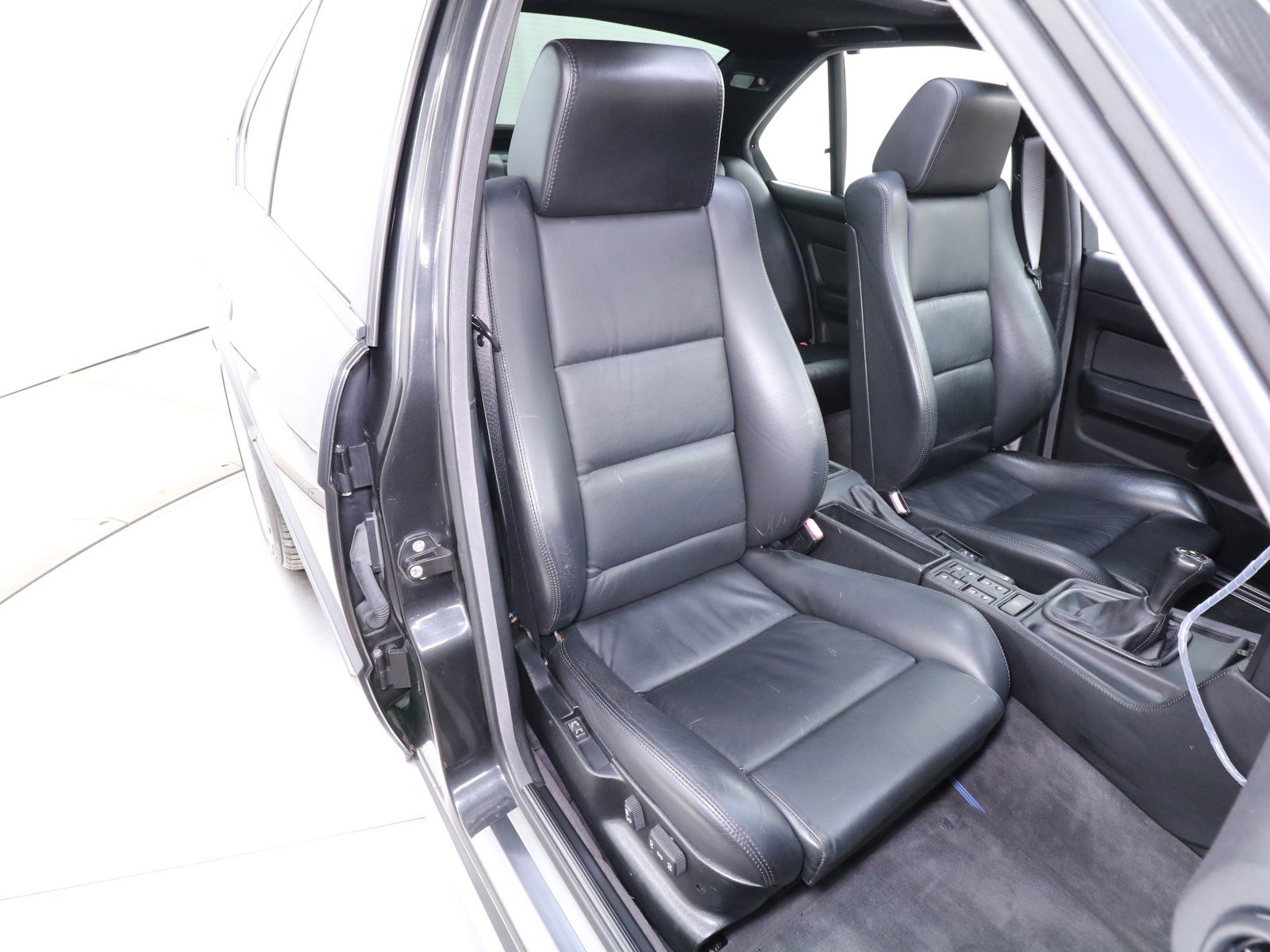 1993 BMW M5 21