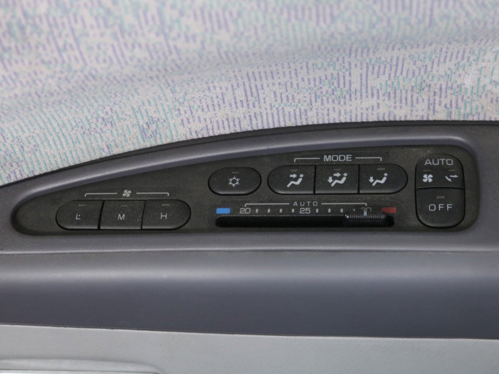 1997 Mitsubishi Delica 53