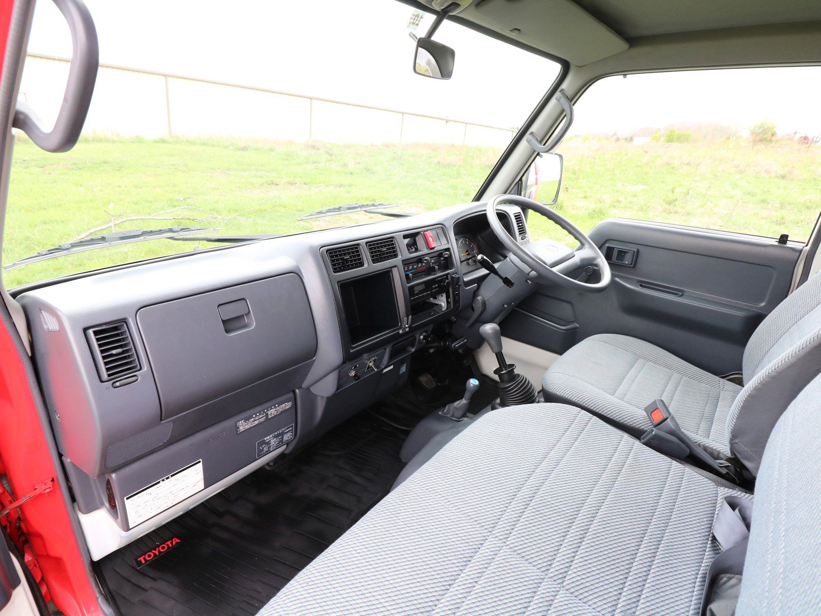 1997 Toyota Toyoace 18