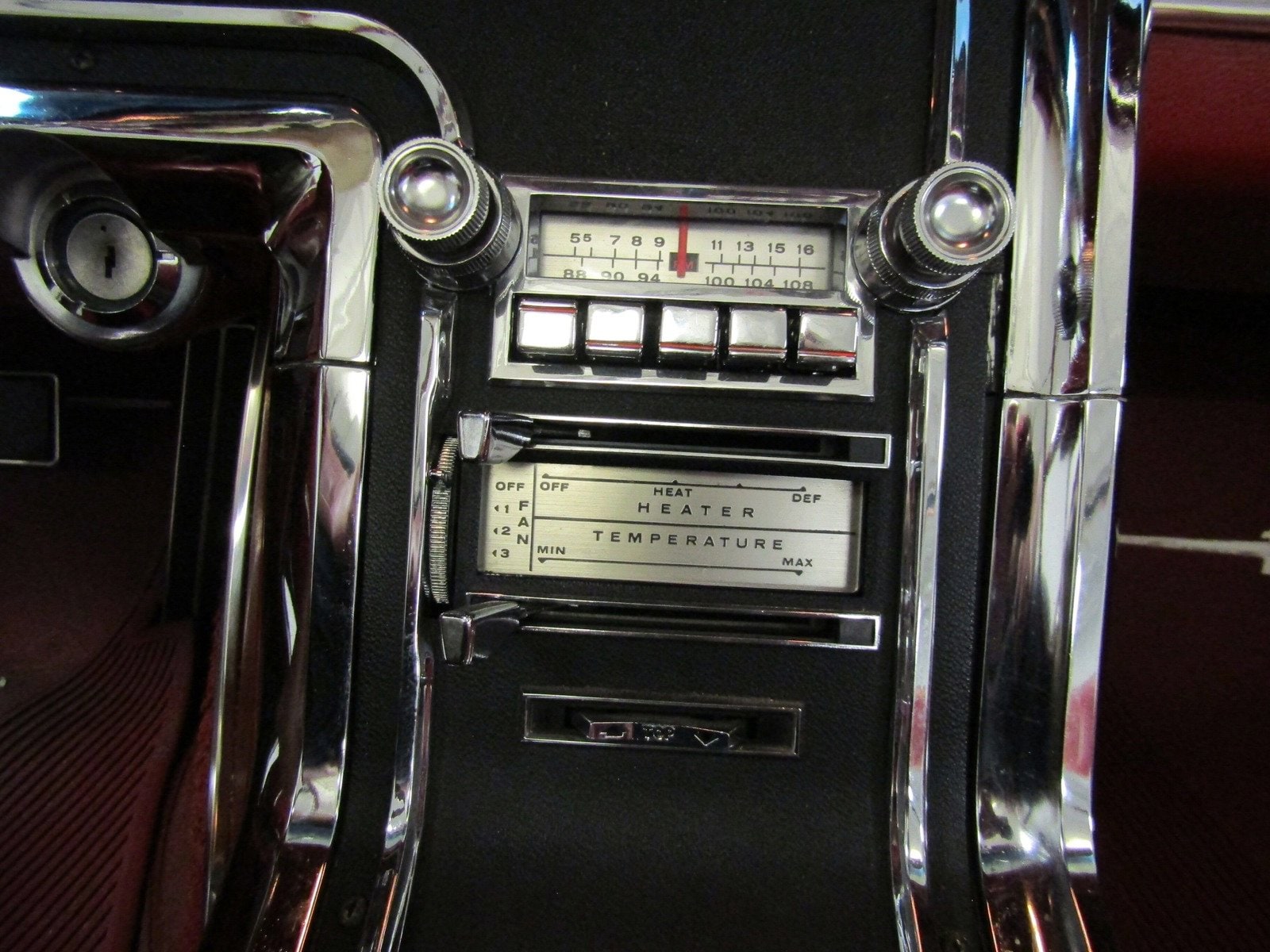 1965 Ford Thunderbird 29