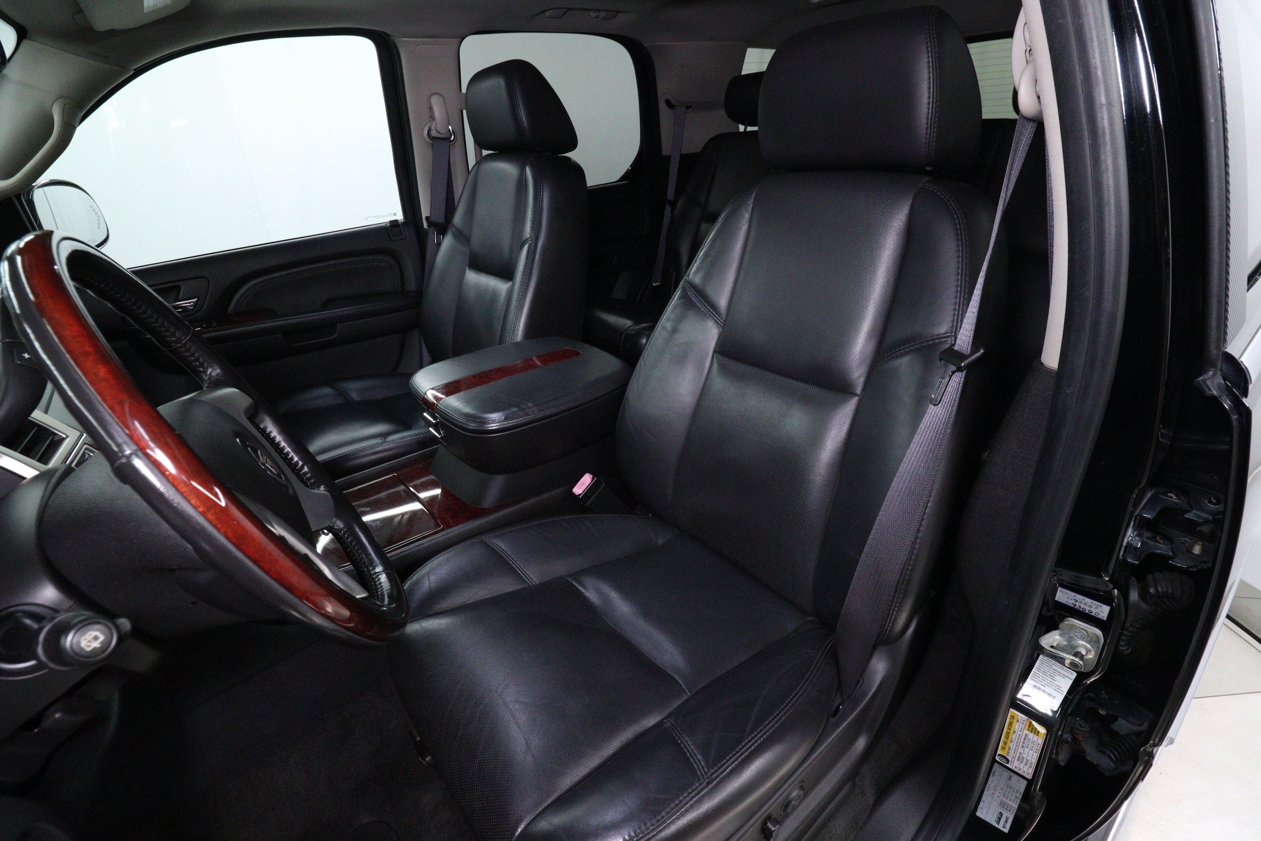 2007 Cadillac Escalade 19