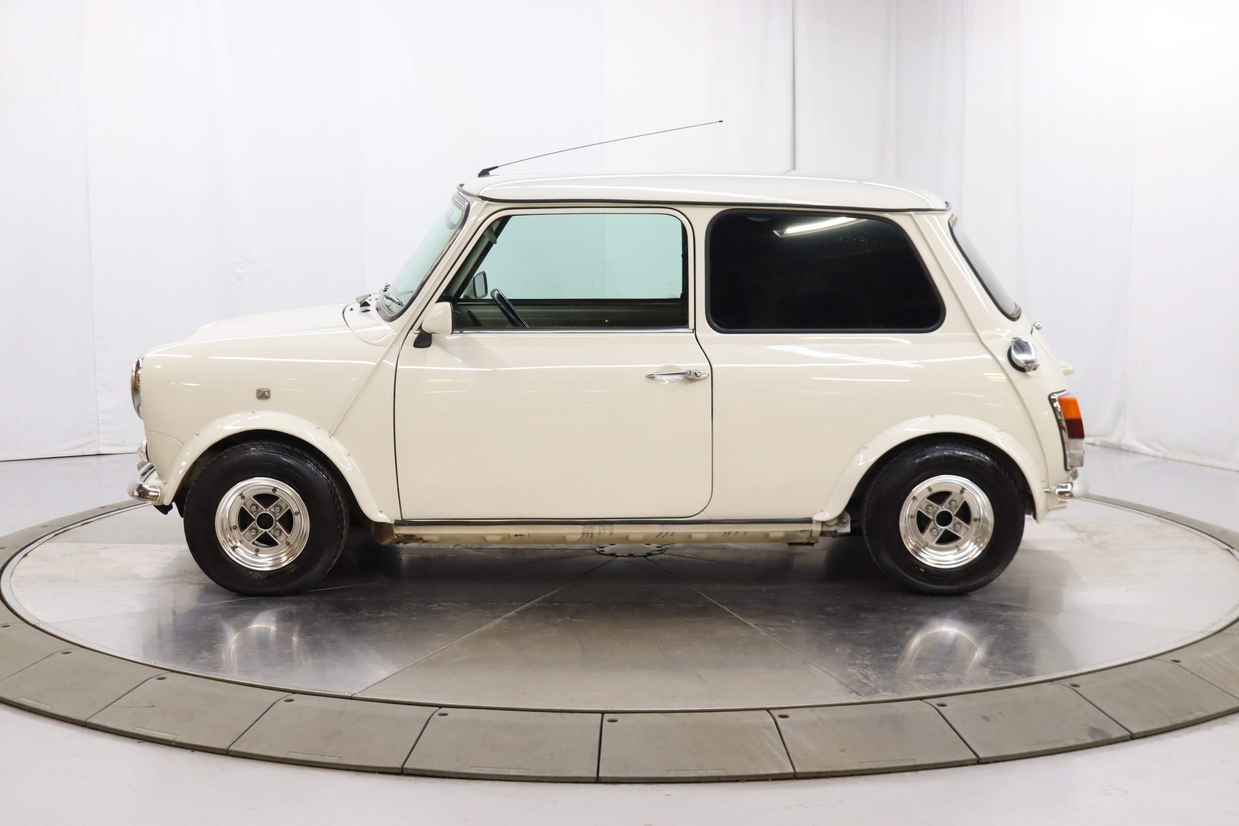 1999 Rover Mini 6