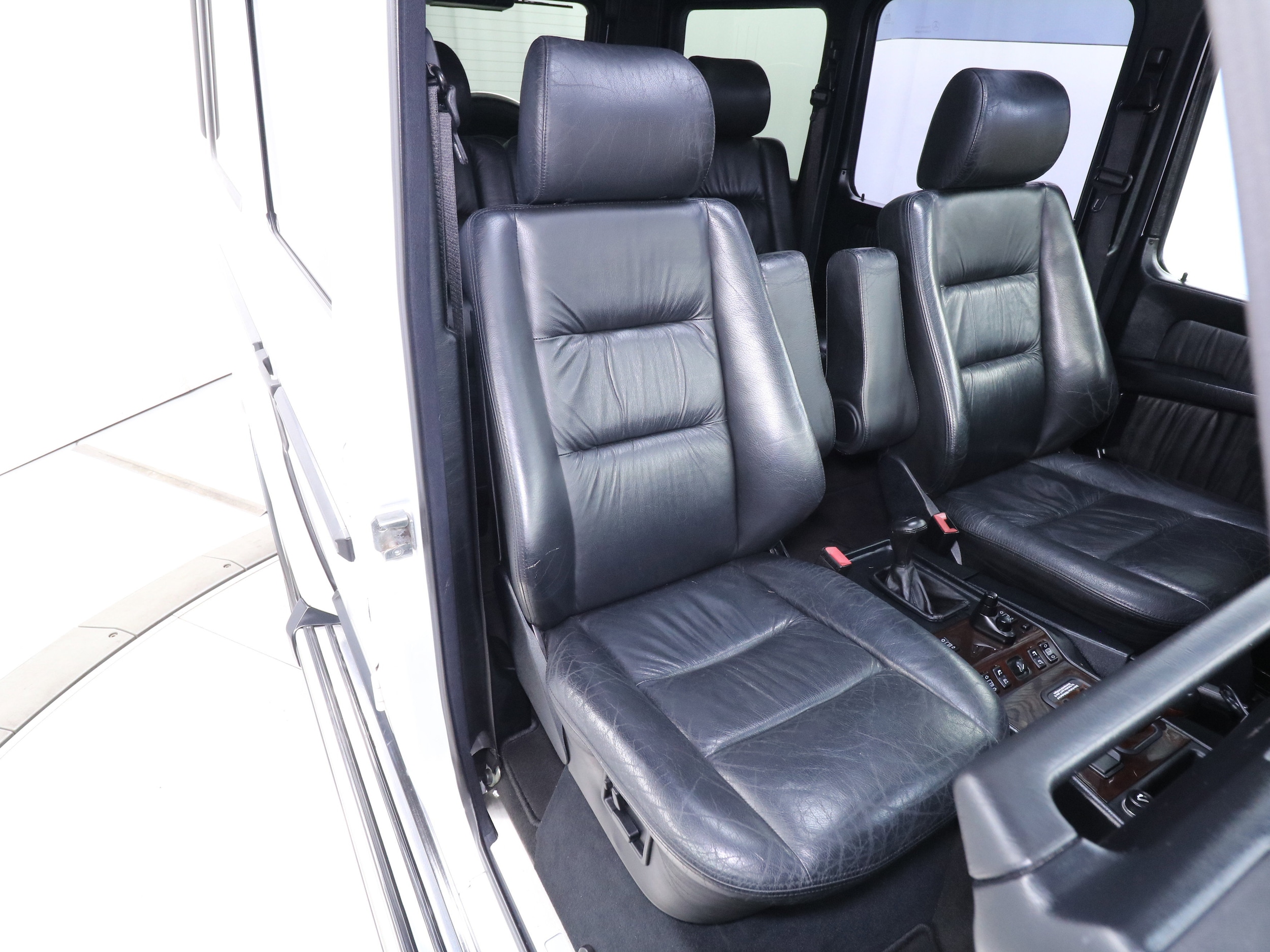 2000 Mercedes-Benz G500 21