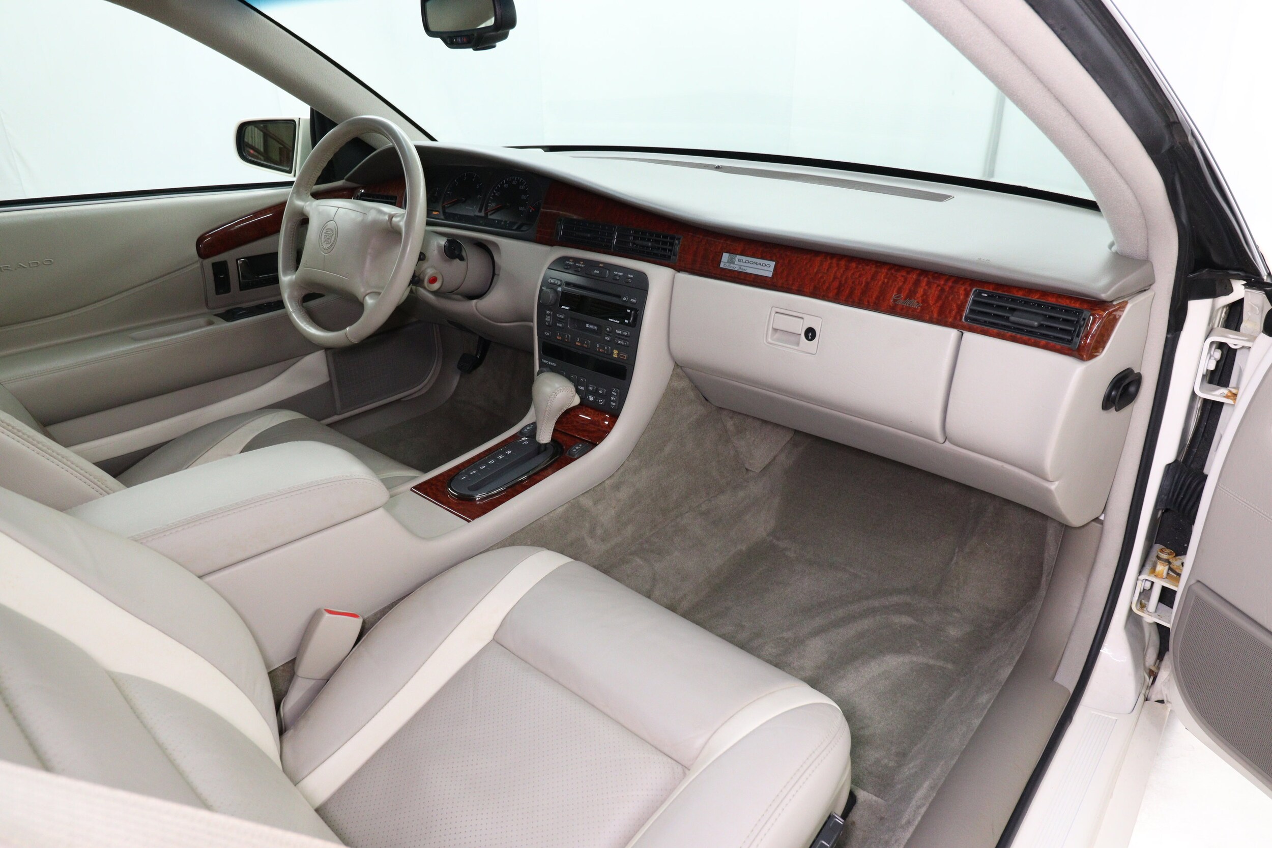 2002 Cadillac Eldorado 17