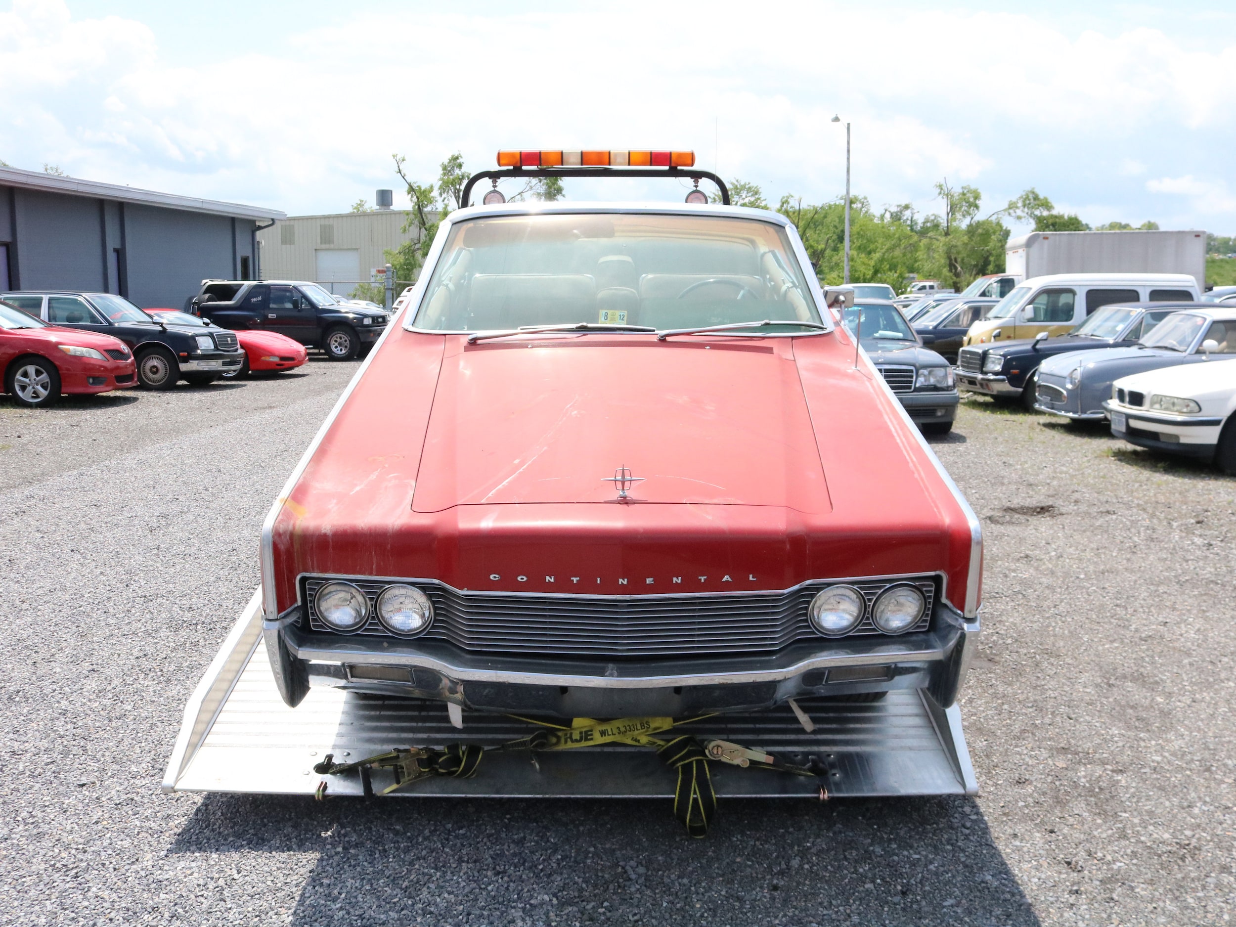1966 Lincoln Continental 3