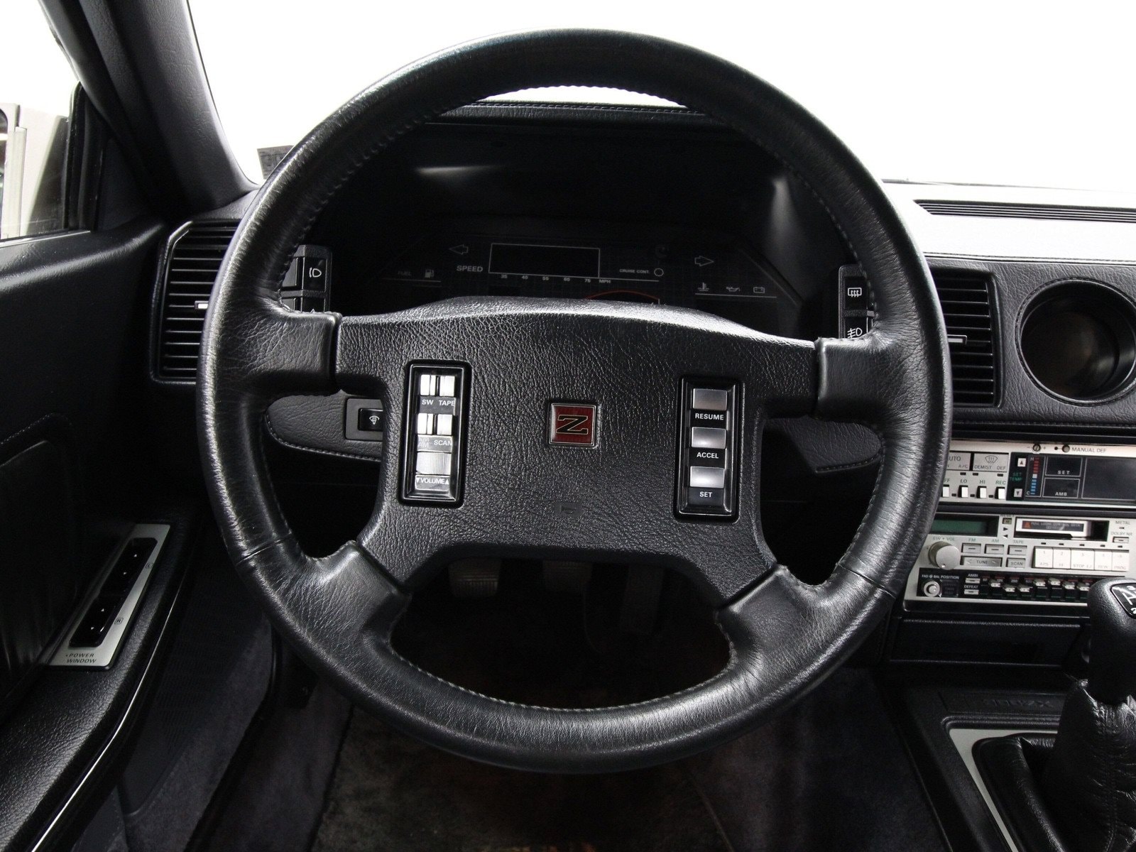 1986 Nissan 300ZX 23