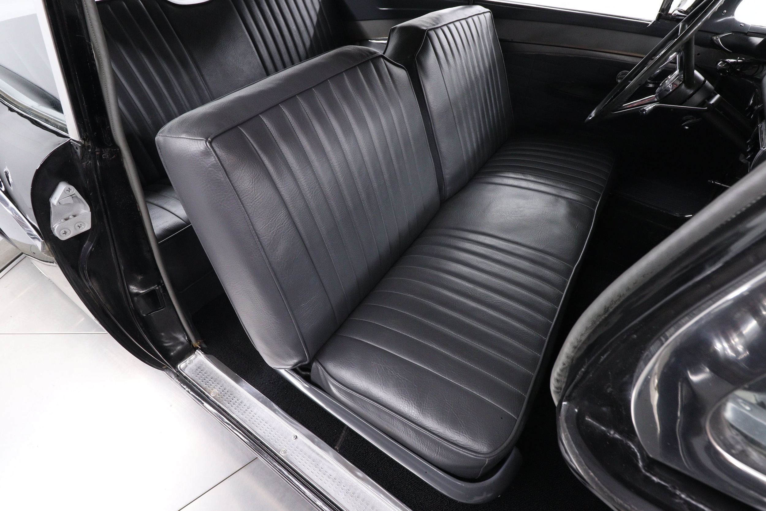 1957 Ford Fairlane 19