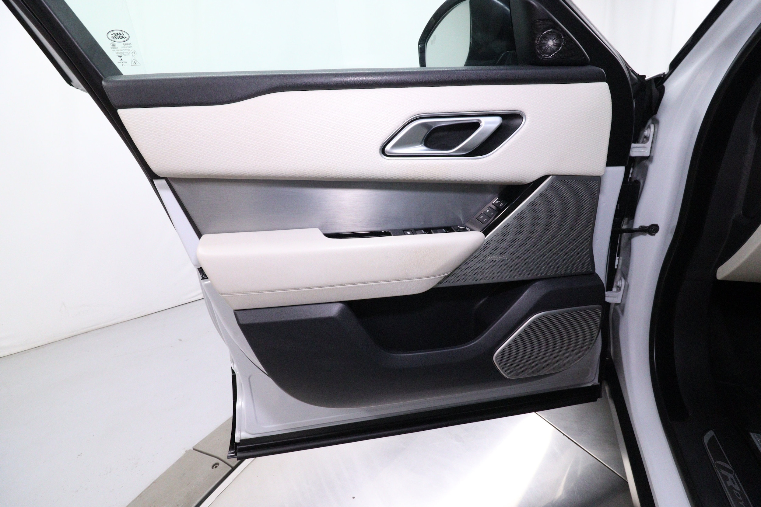 2019 Land Rover Range Rover Velar 22
