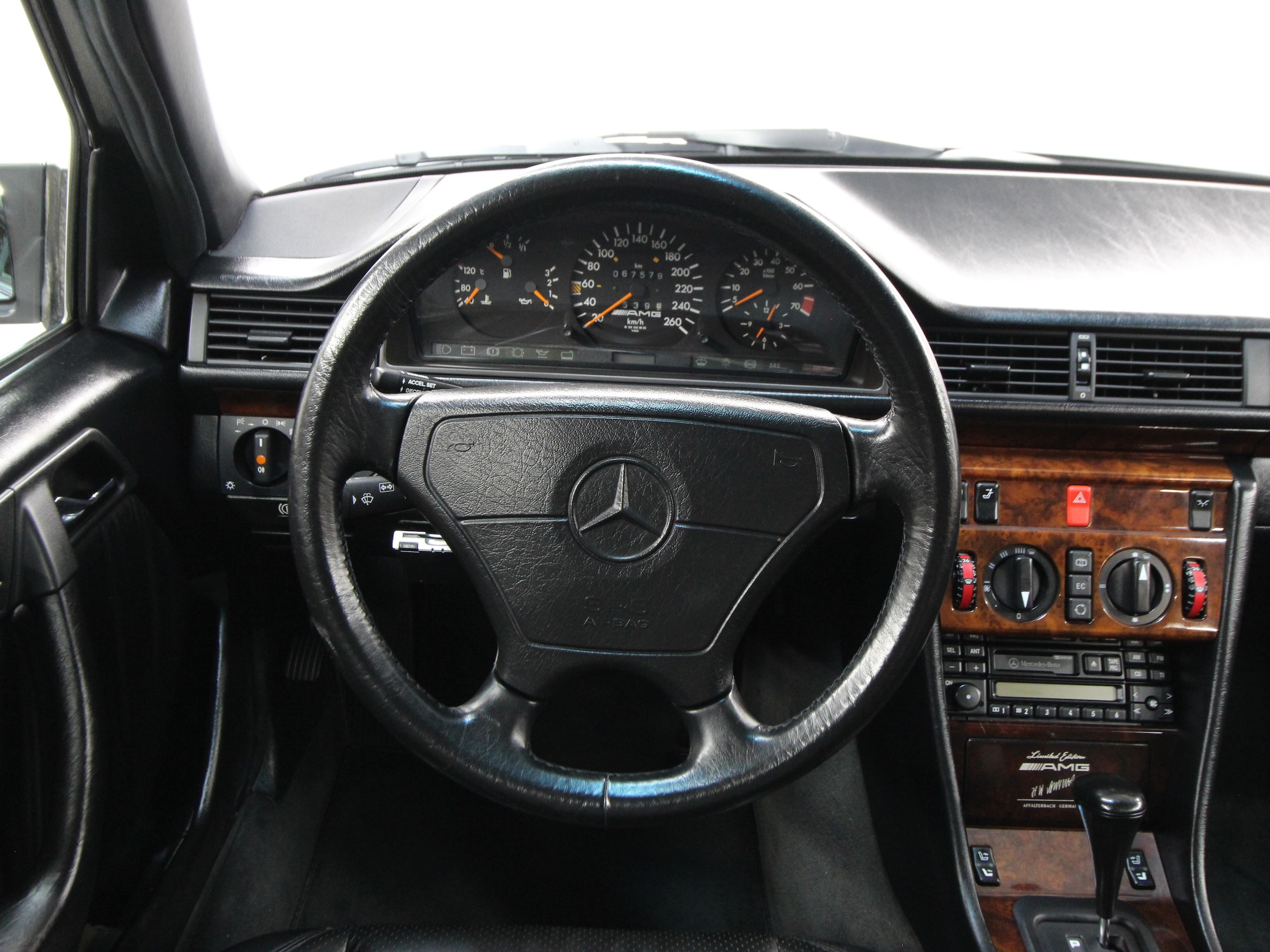 1995 Mercedes-Benz E280 10