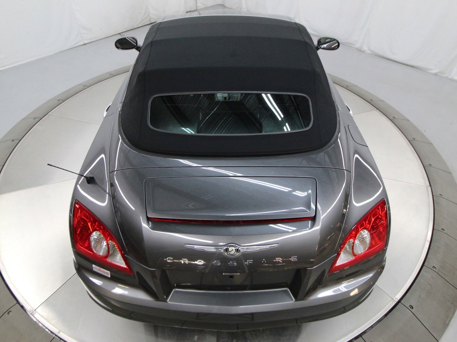 2005 Chrysler Crossfire 38