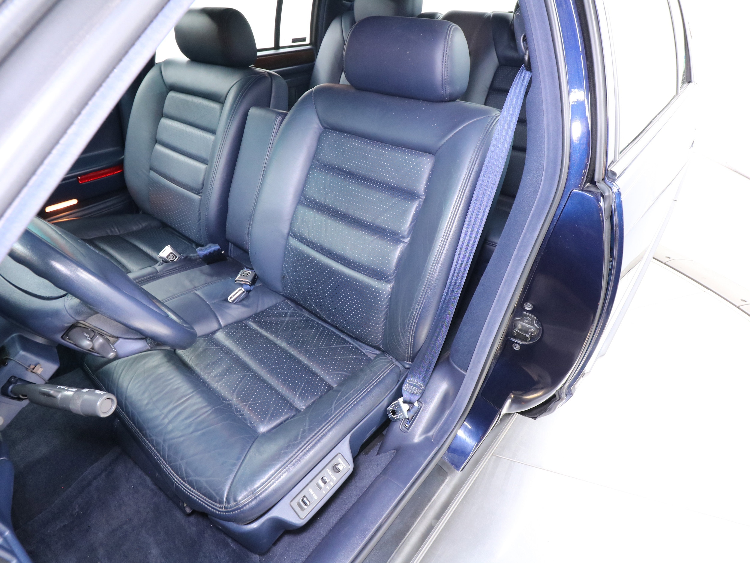 1996 Cadillac Concours 16