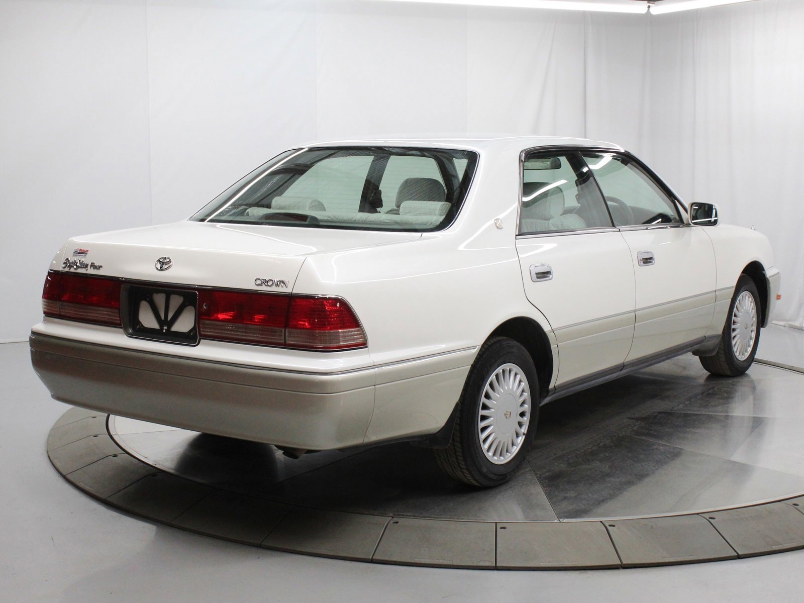 1997 Toyota Crown 10