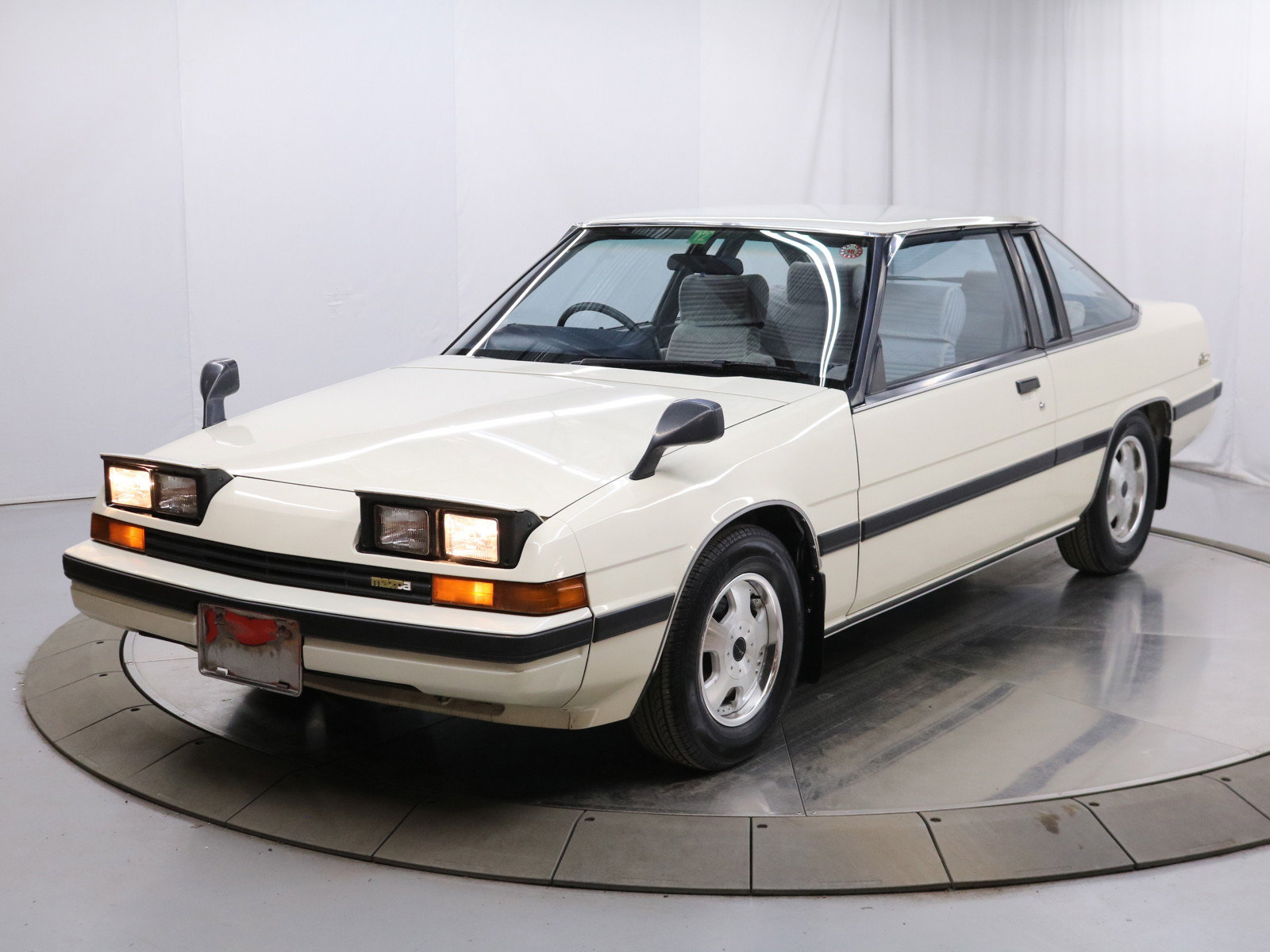 1981 Mazda Cosmo 11