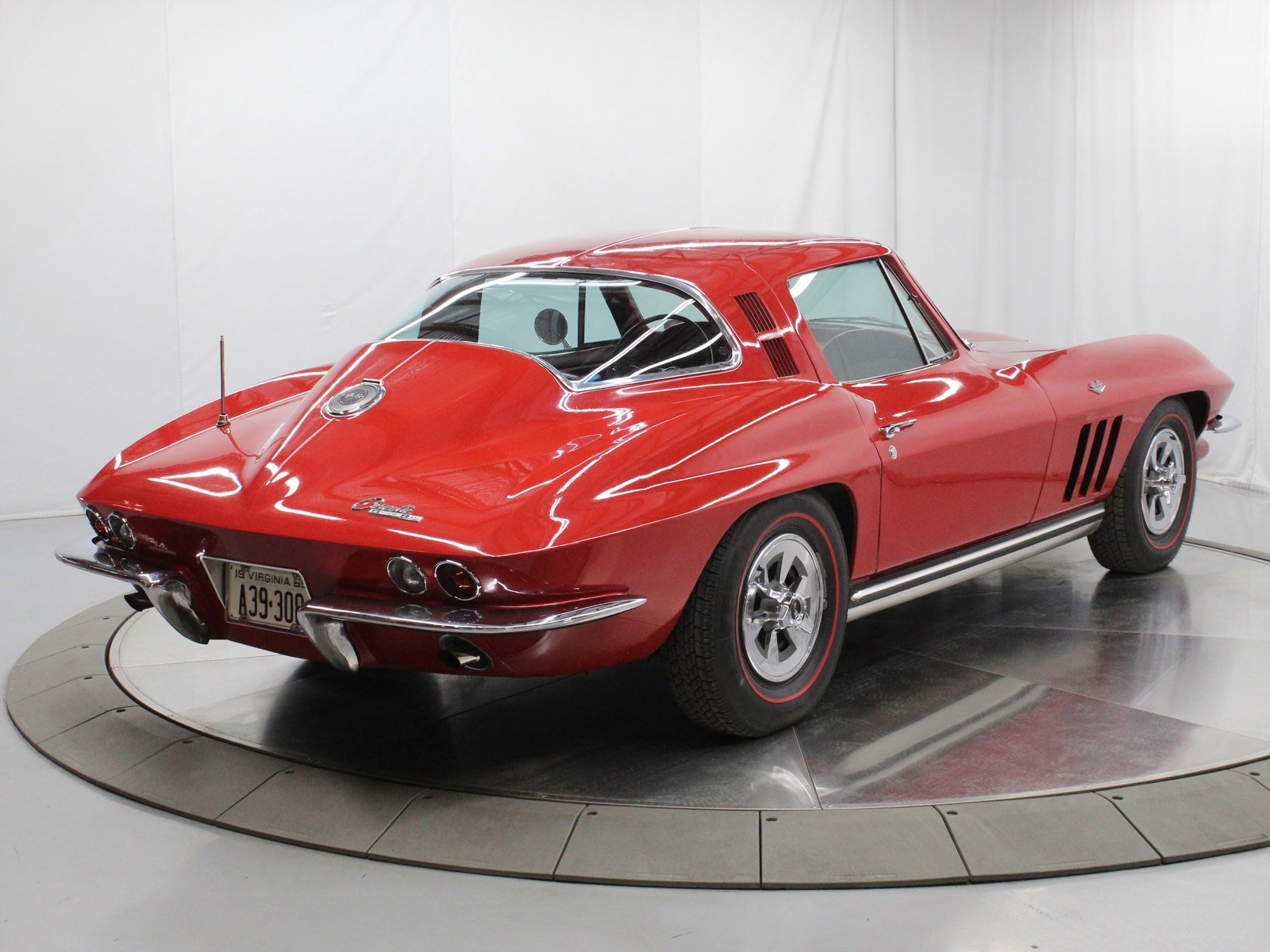 1965 Chevrolet Corvette 9