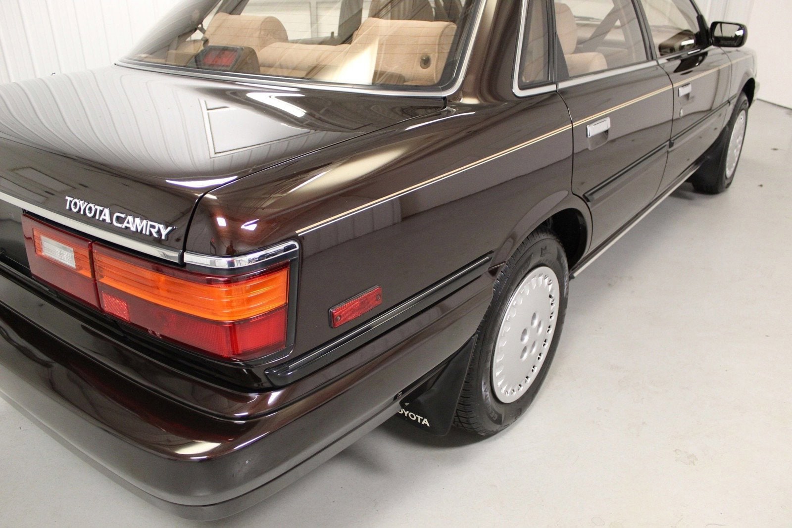 1989 Toyota Camry 38
