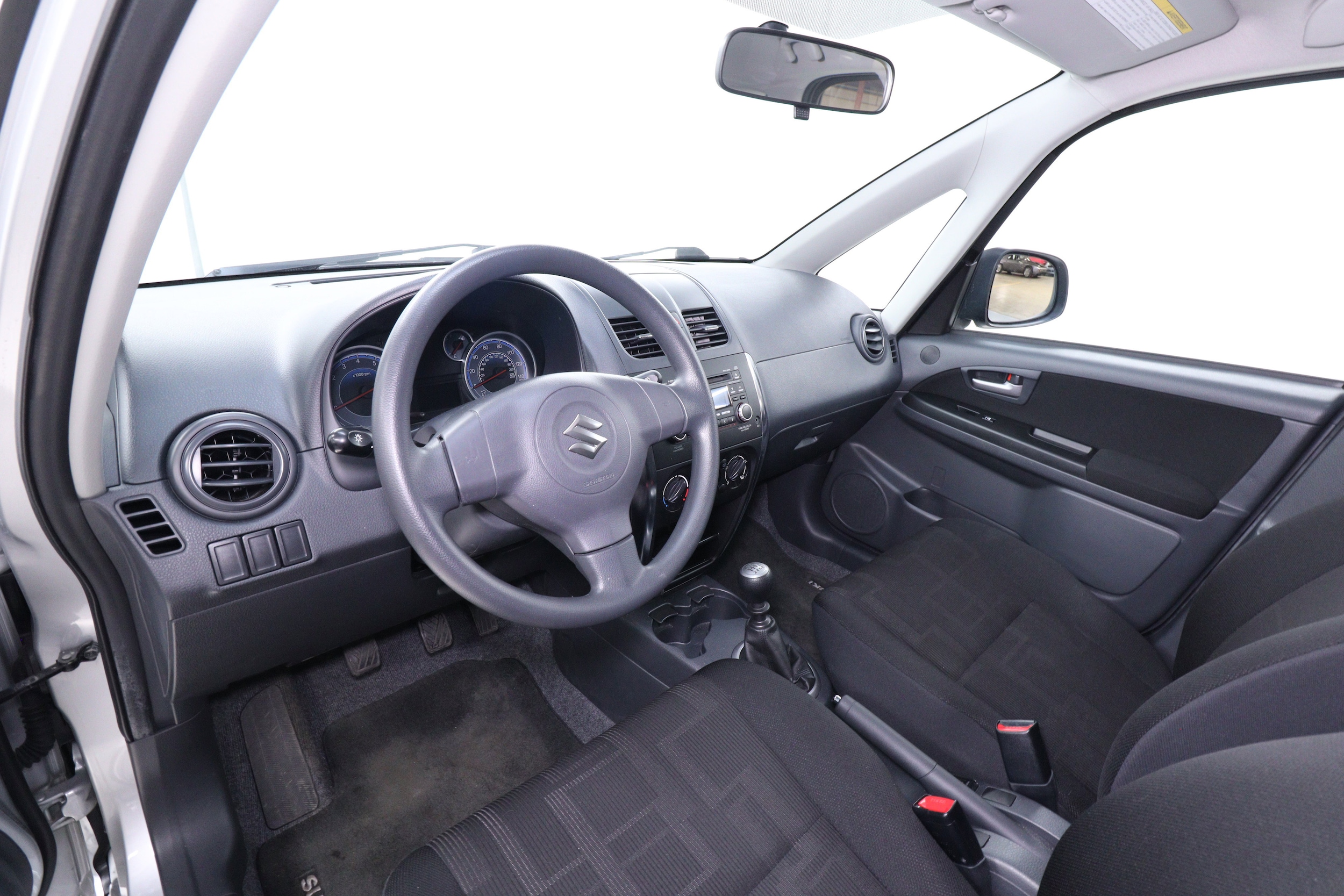 2012 Suzuki SX4 11