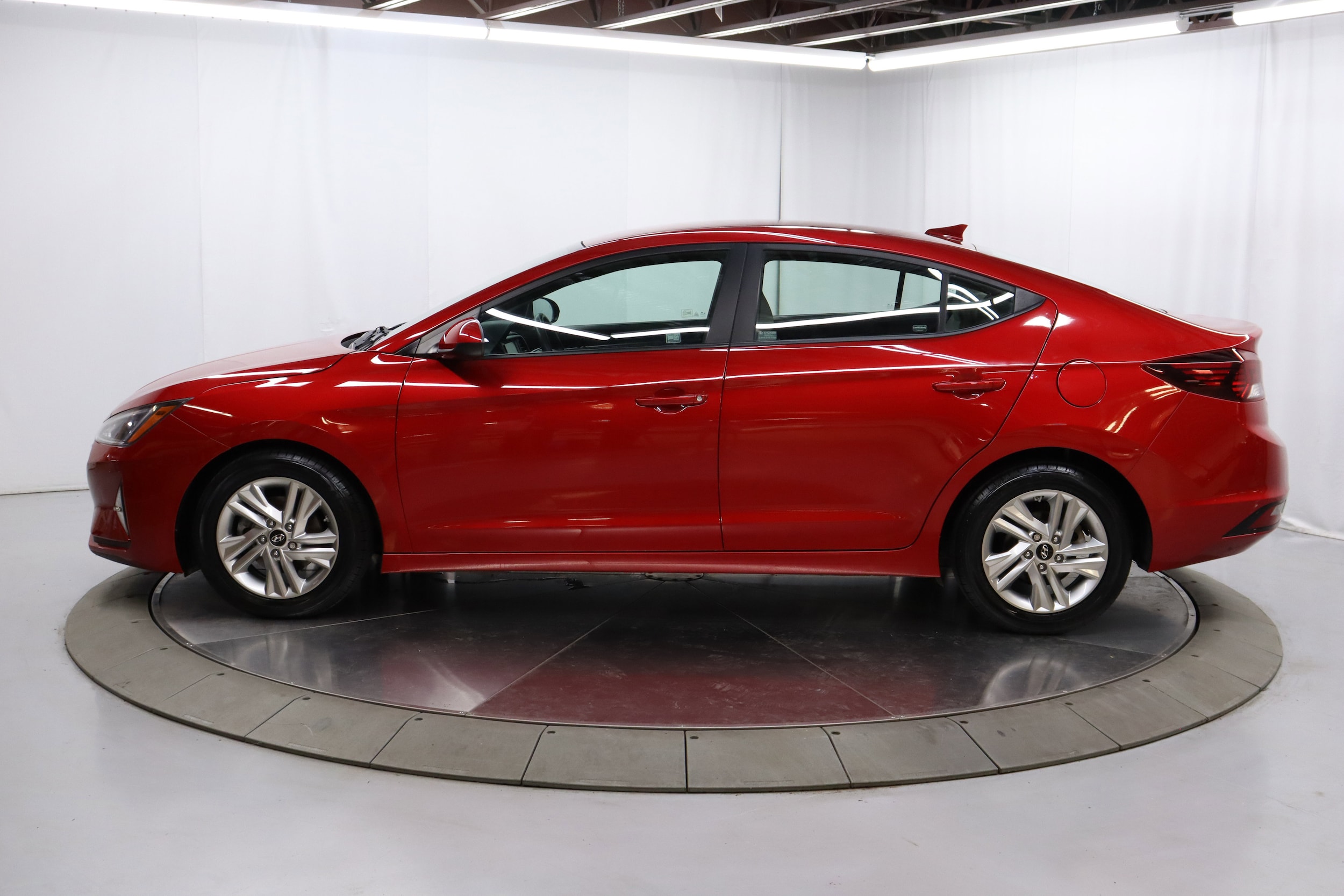 2020 Hyundai Elantra 4
