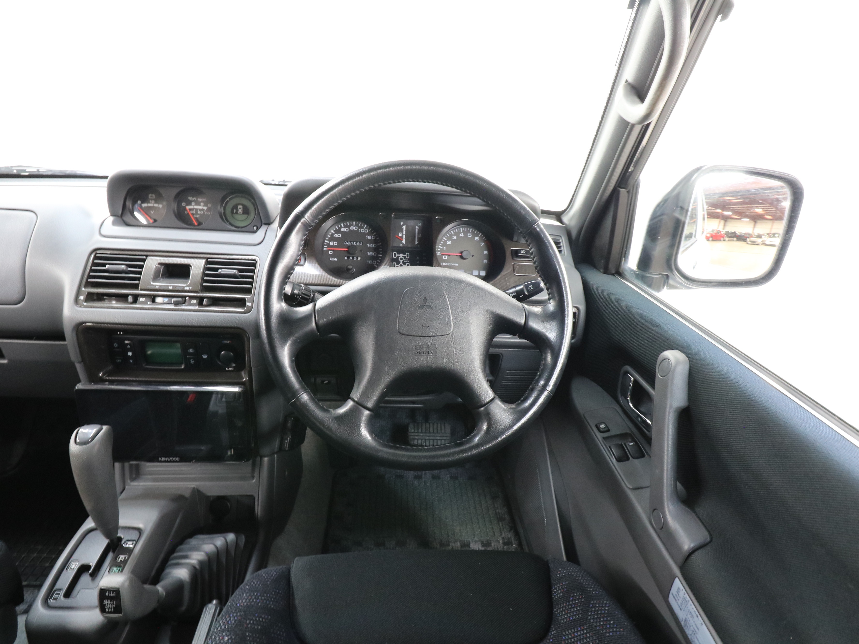 1997 Mitsubishi Pajero 10