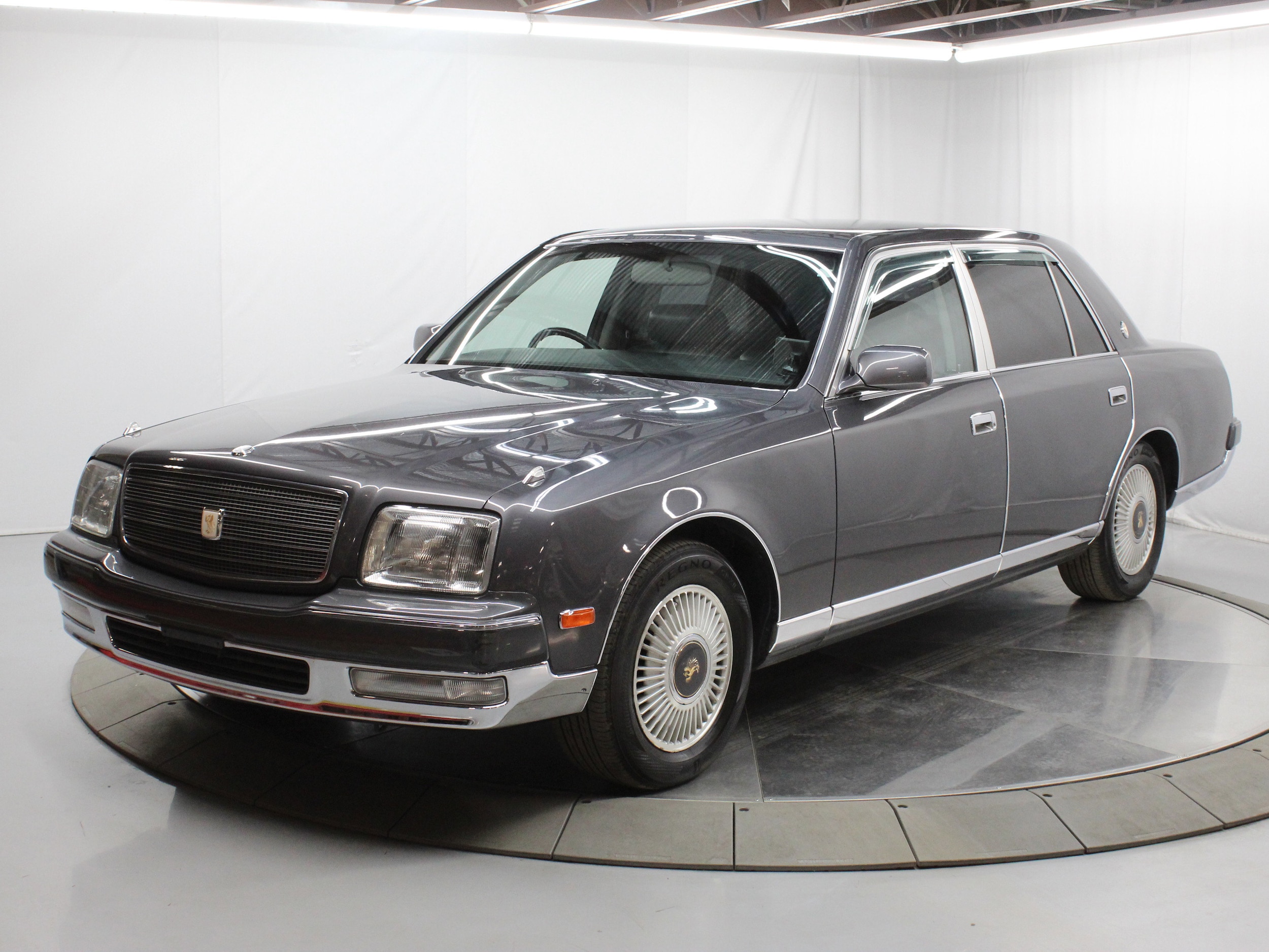 1997 Toyota Century 5