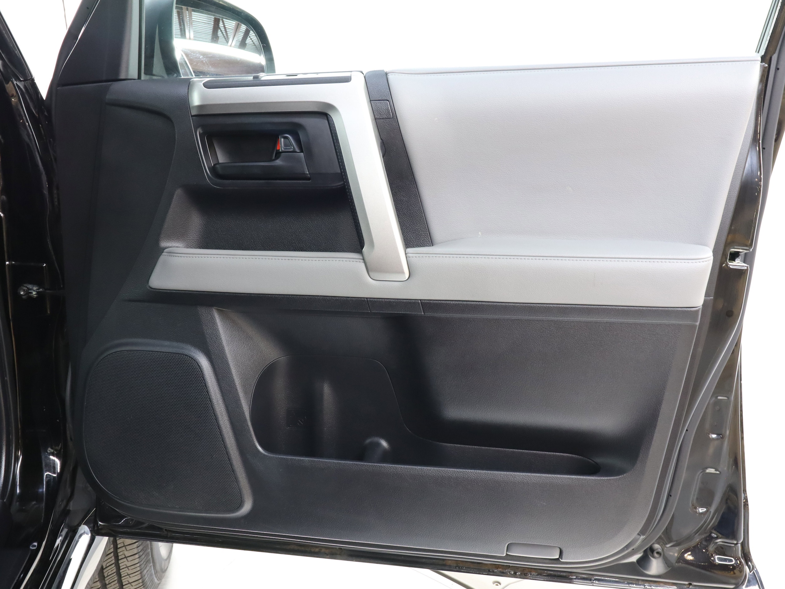 2010 Toyota 4Runner 26