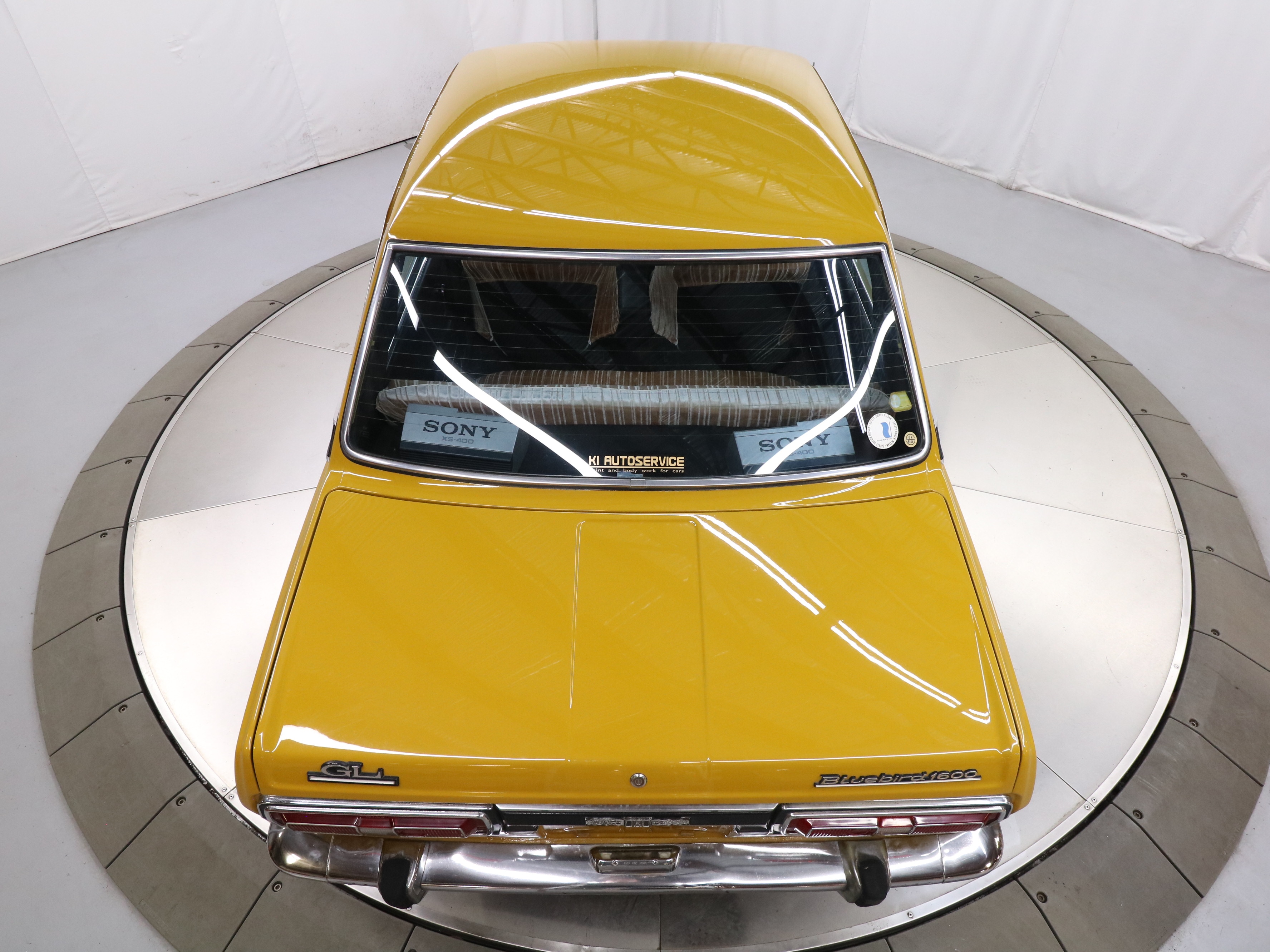 1971 Datsun Bluebird 39