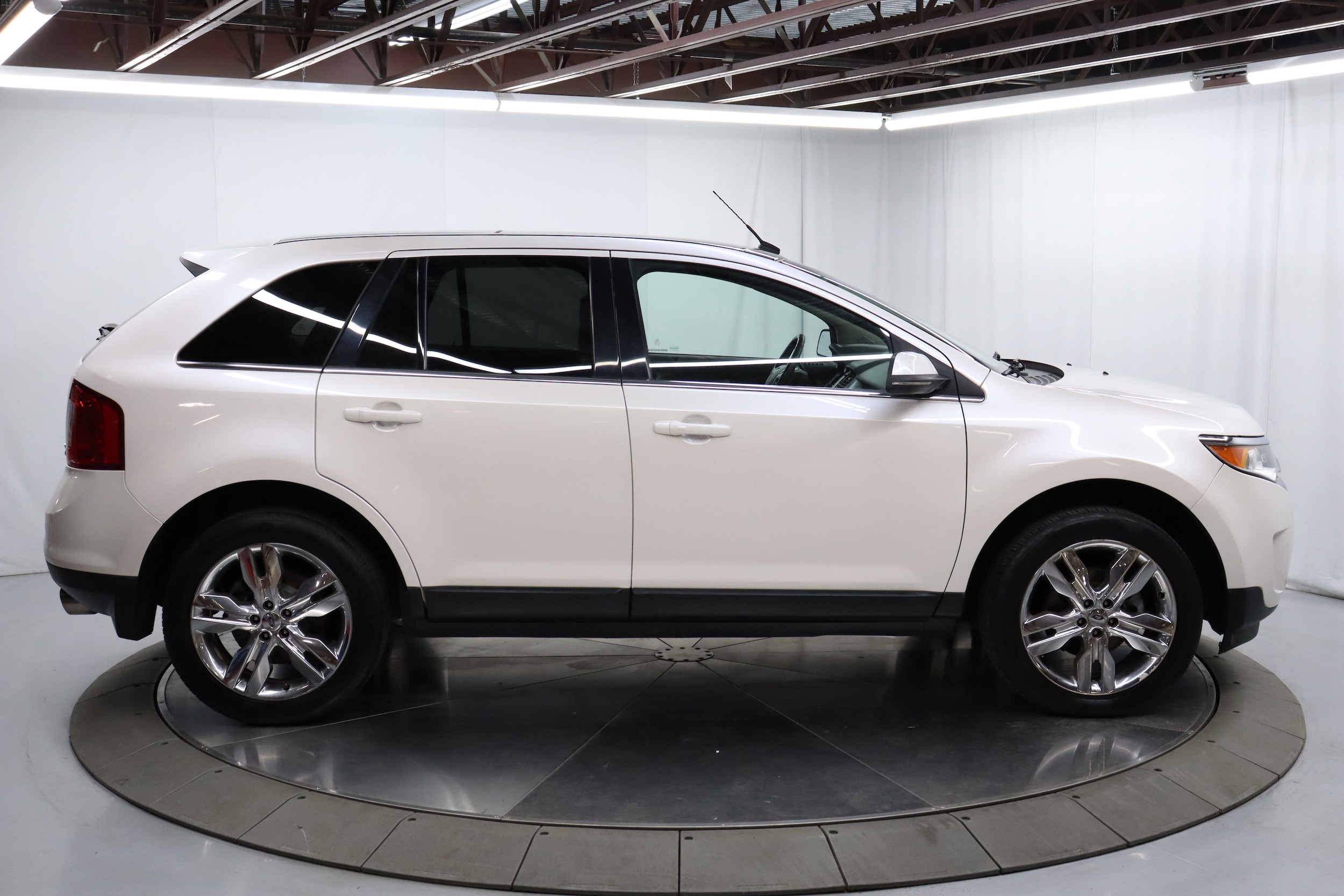 2012 Ford Edge 8