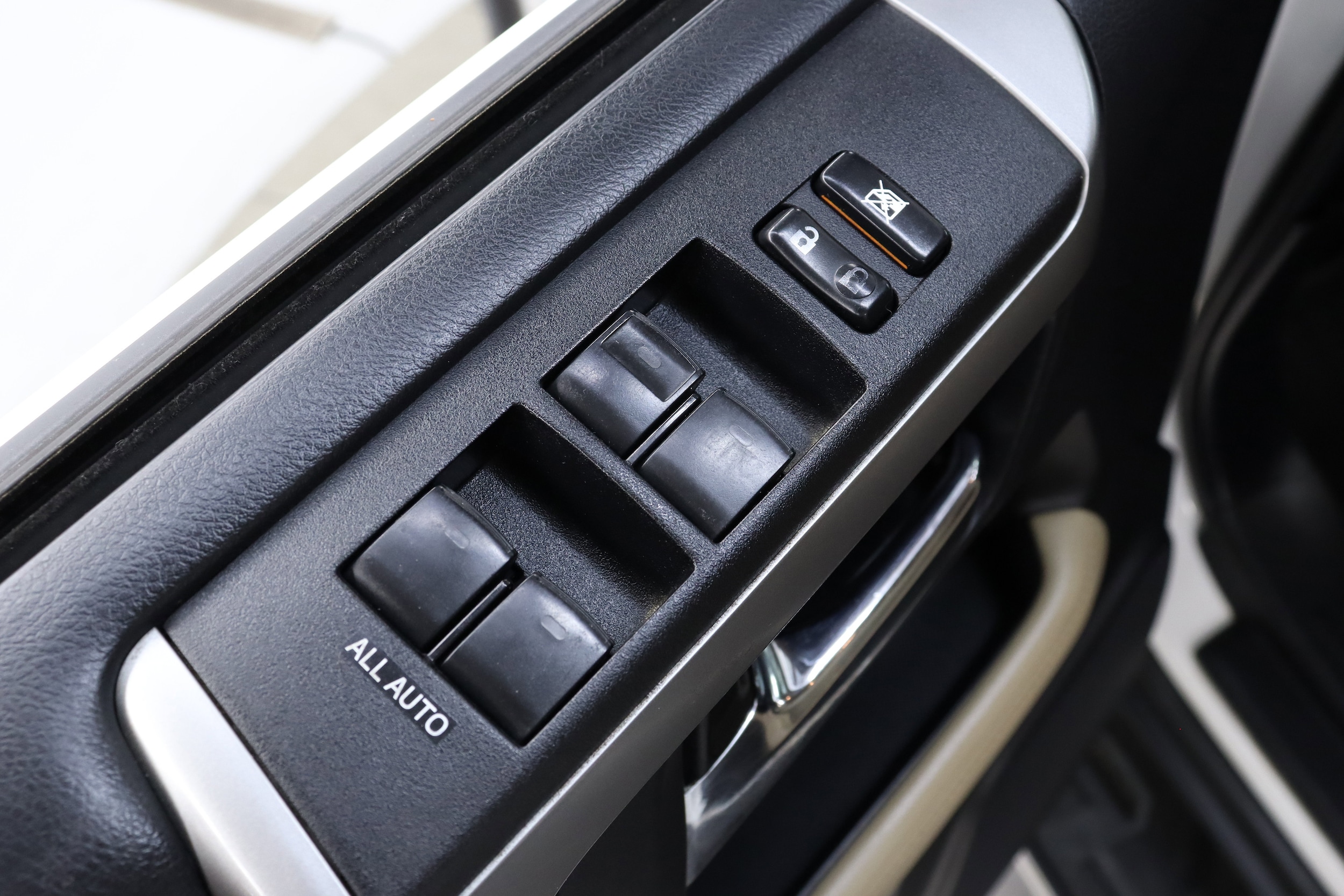 2014 Toyota 4Runner 26