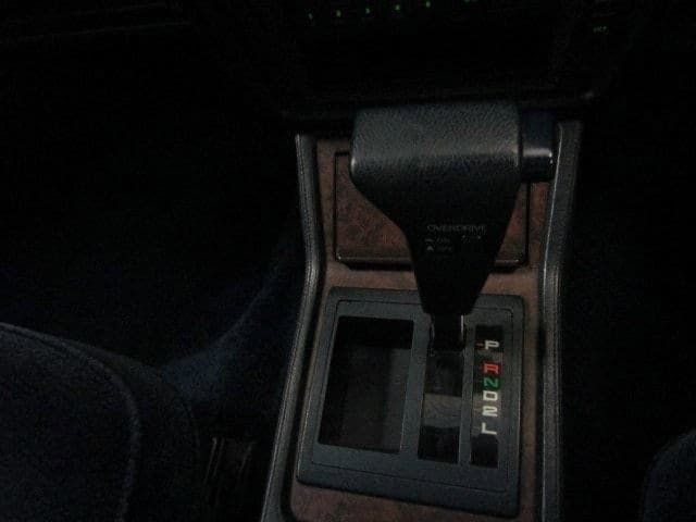 1989 Toyota Century 25