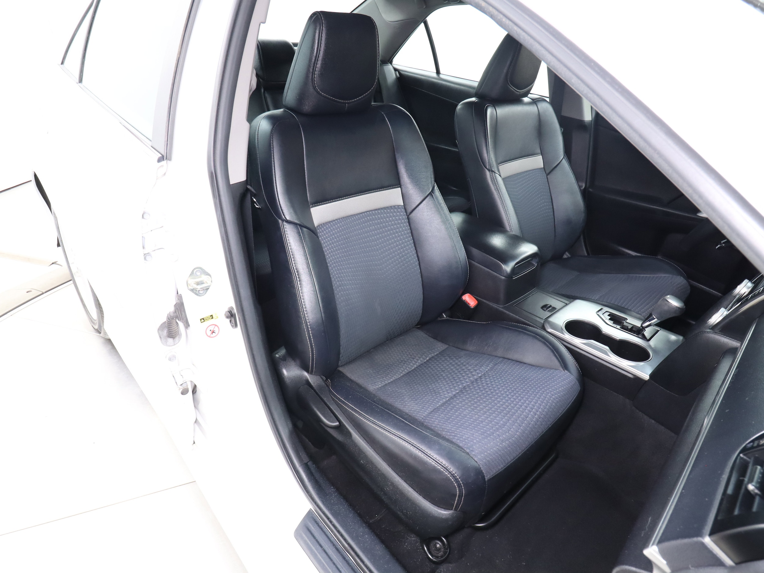 2014 Toyota Camry 17