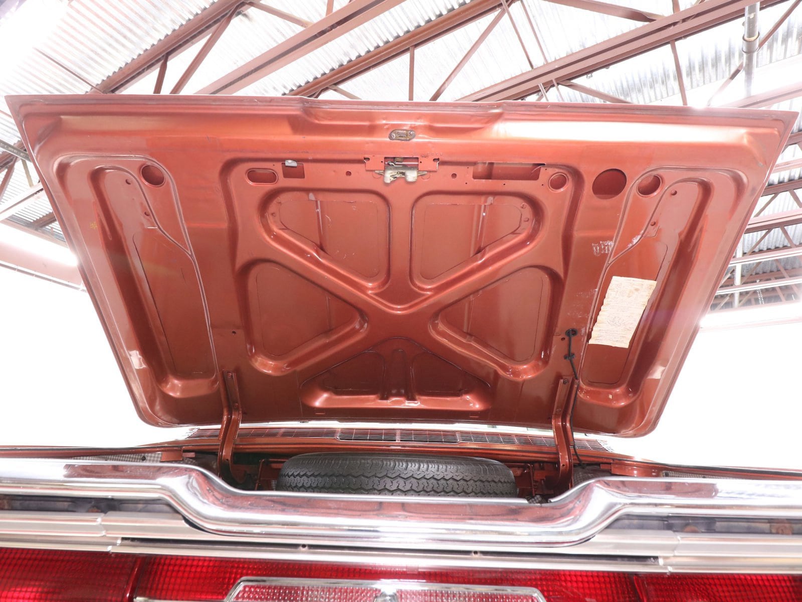 1966 Ford Thunderbird 27