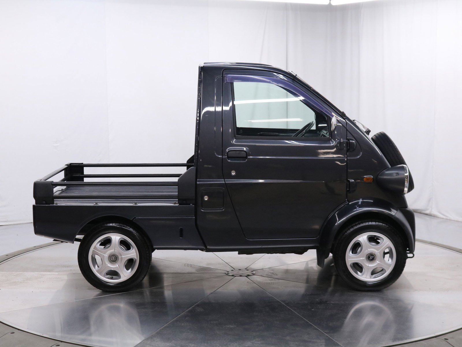 1996 Daihatsu Midget II 9