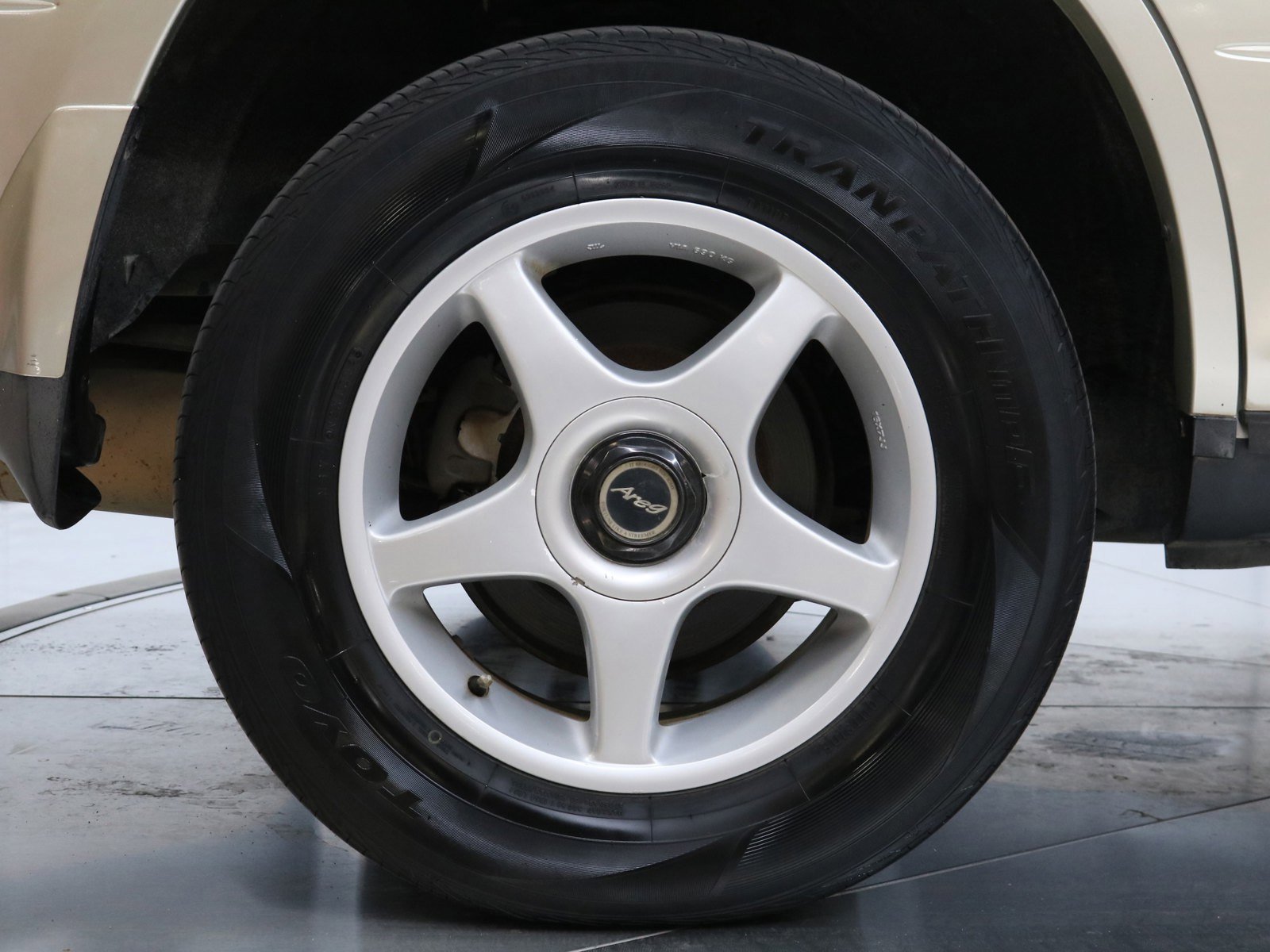 1998 Toyota Harrier 32