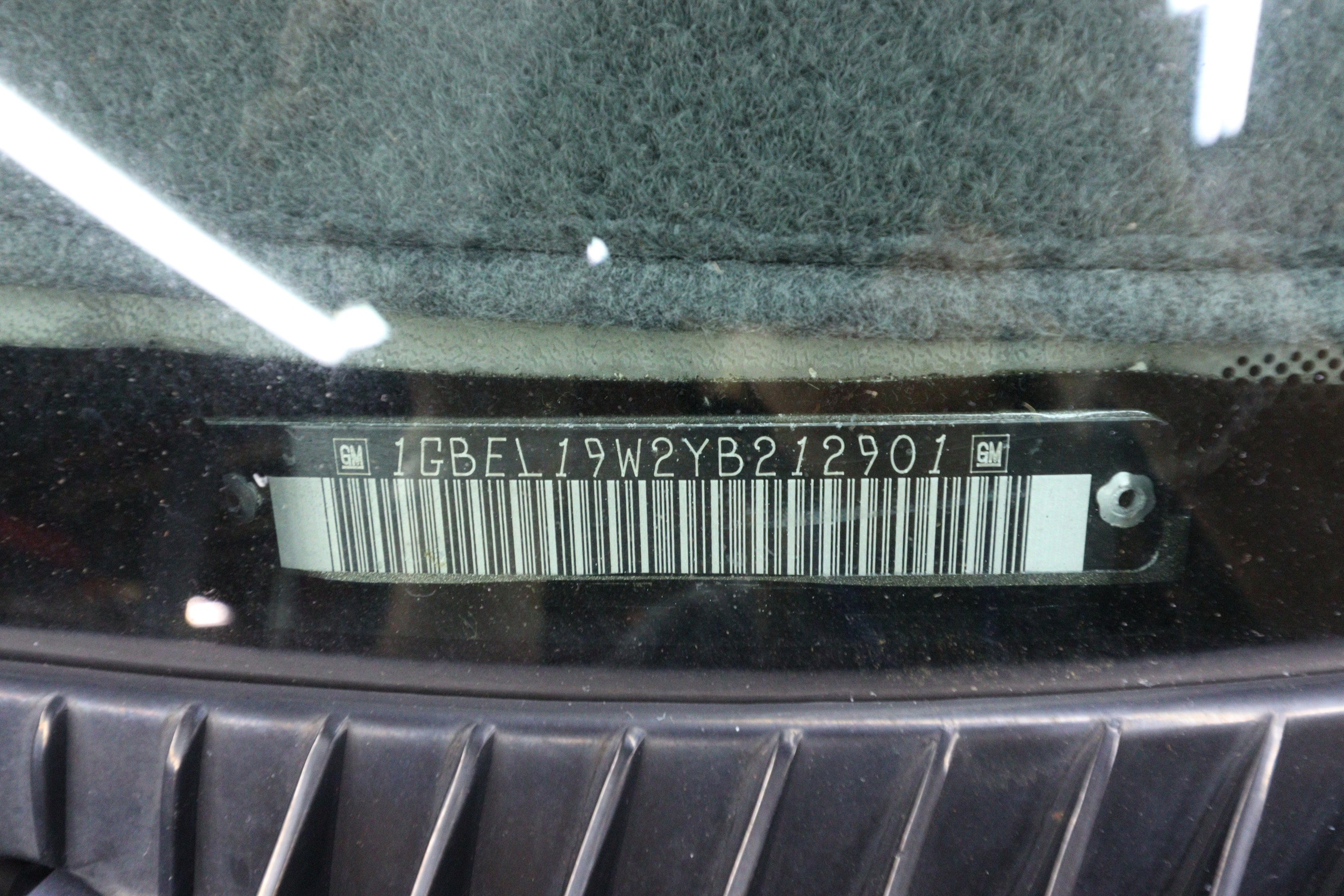 2000 Chevrolet Astro LT 77