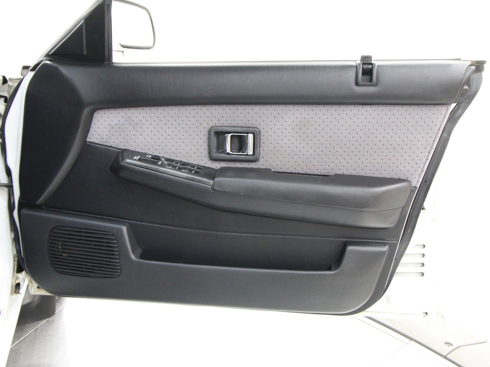 1987 Nissan Bluebird 21