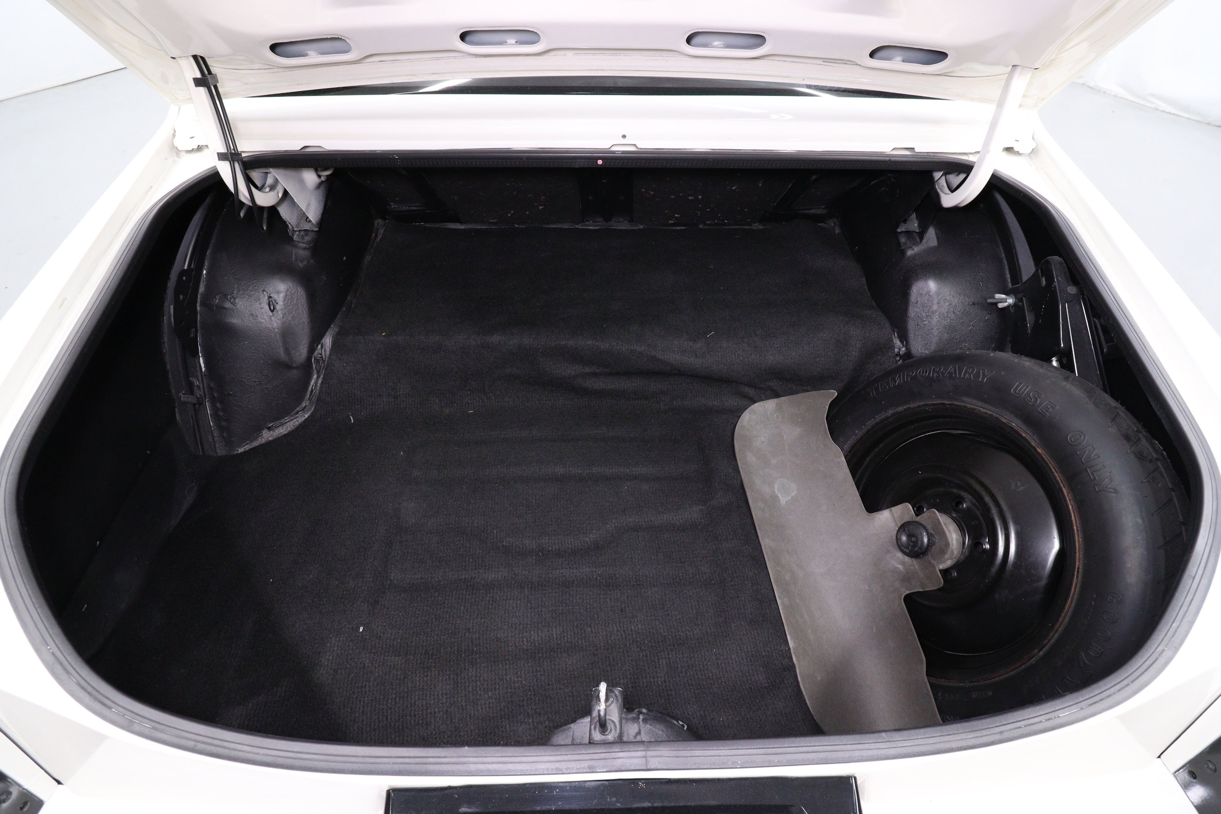 1985 Chevrolet Monte Carlo 27