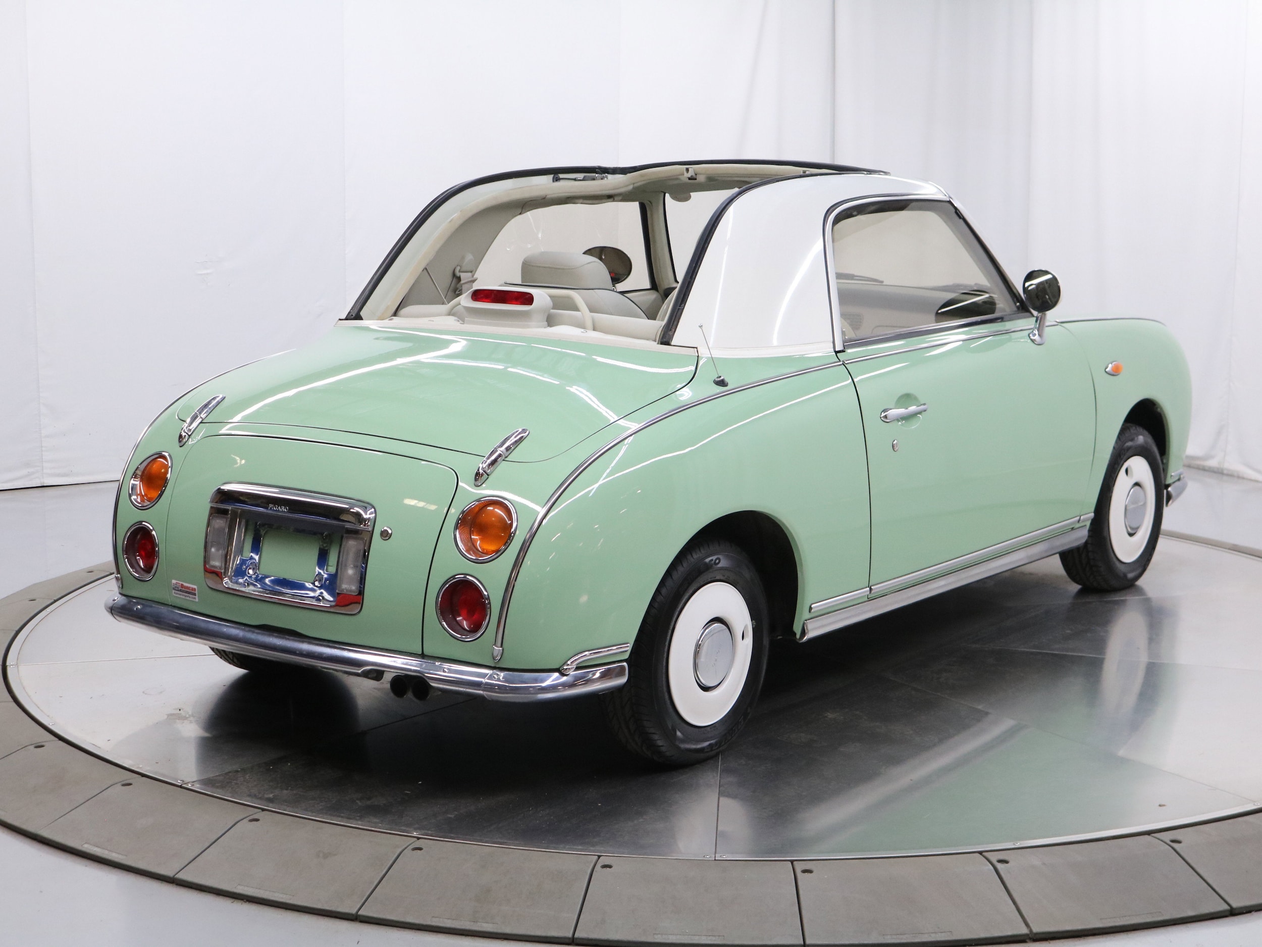 1991 Nissan Figaro 11