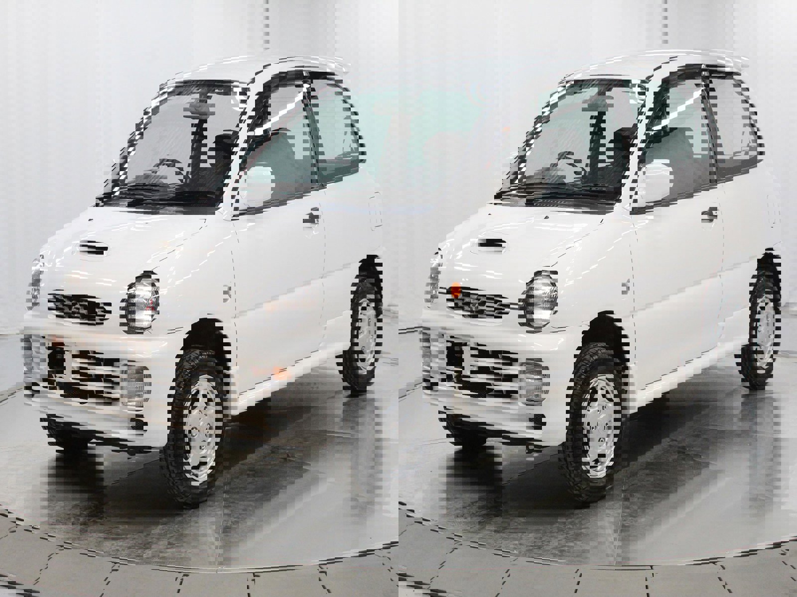 1995 Mitsubishi Minica 2