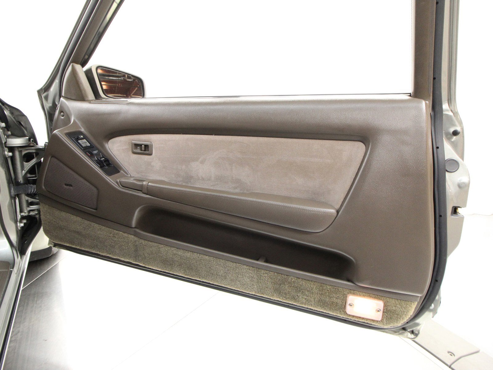 1991 Toyota Soarer 23