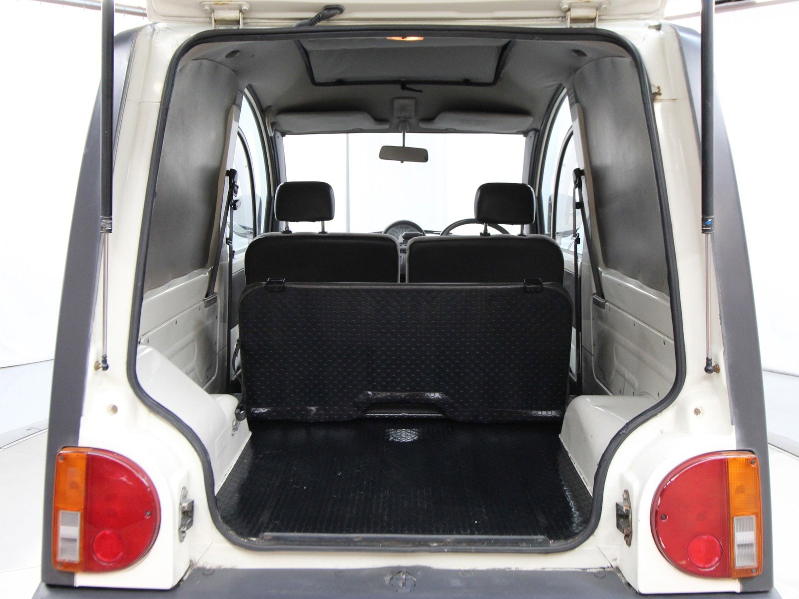 1989 Nissan S-Cargo 22