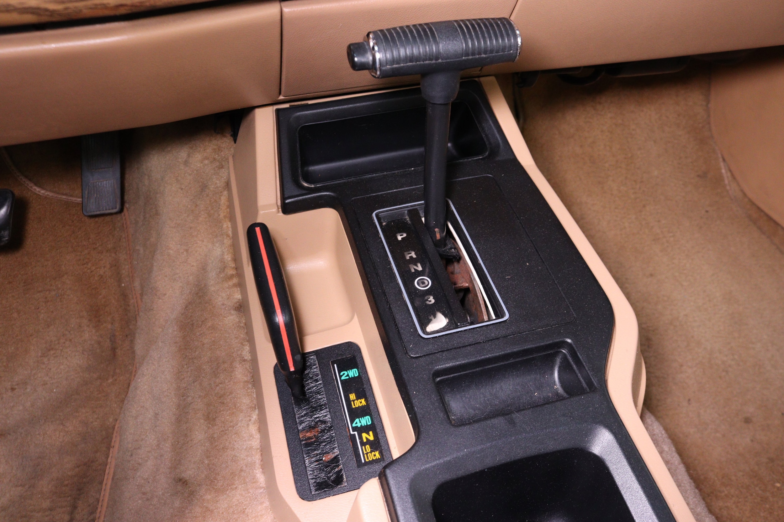 1987 Jeep Wagoneer 13