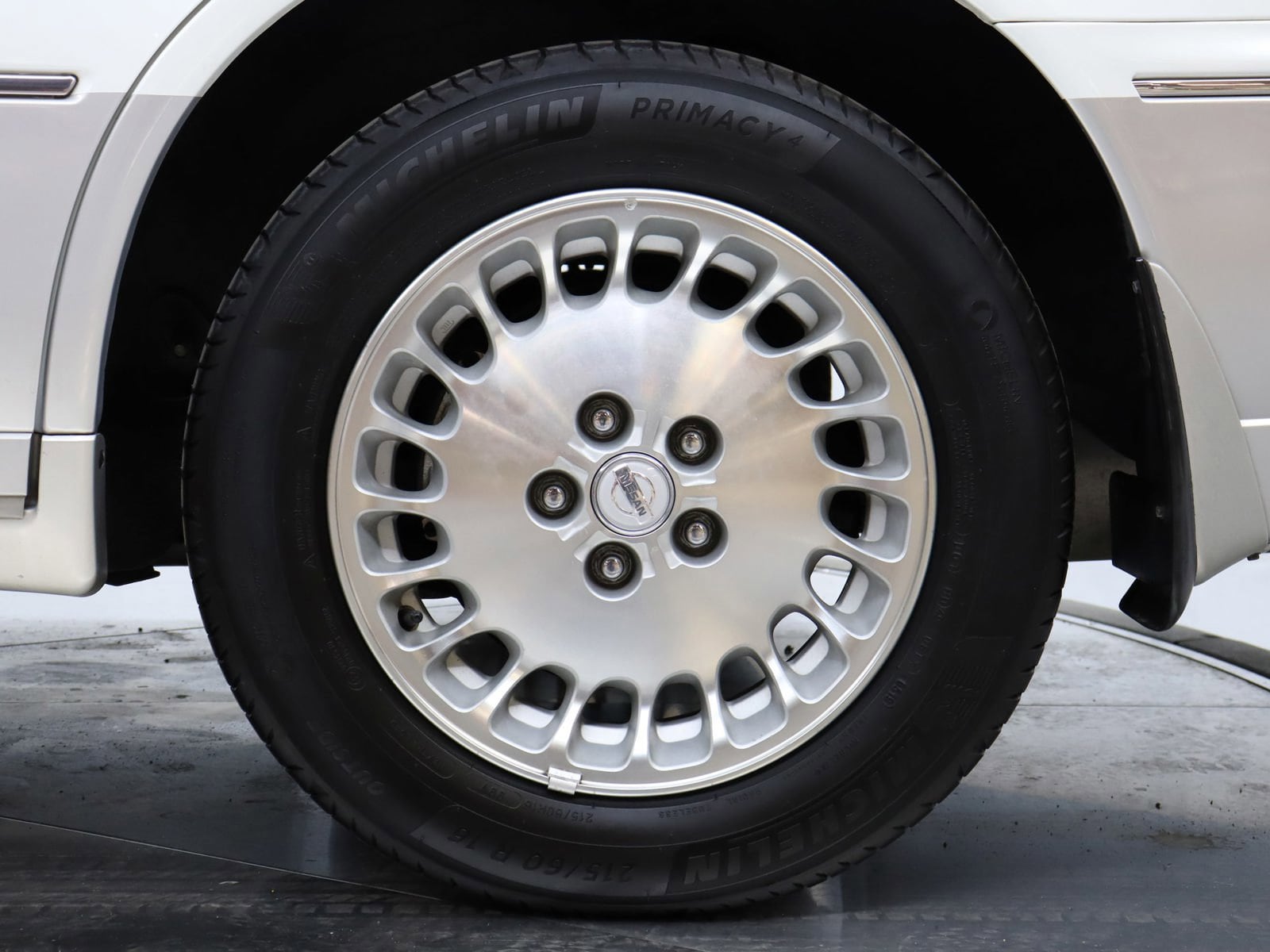 1998 Nissan Cima 31