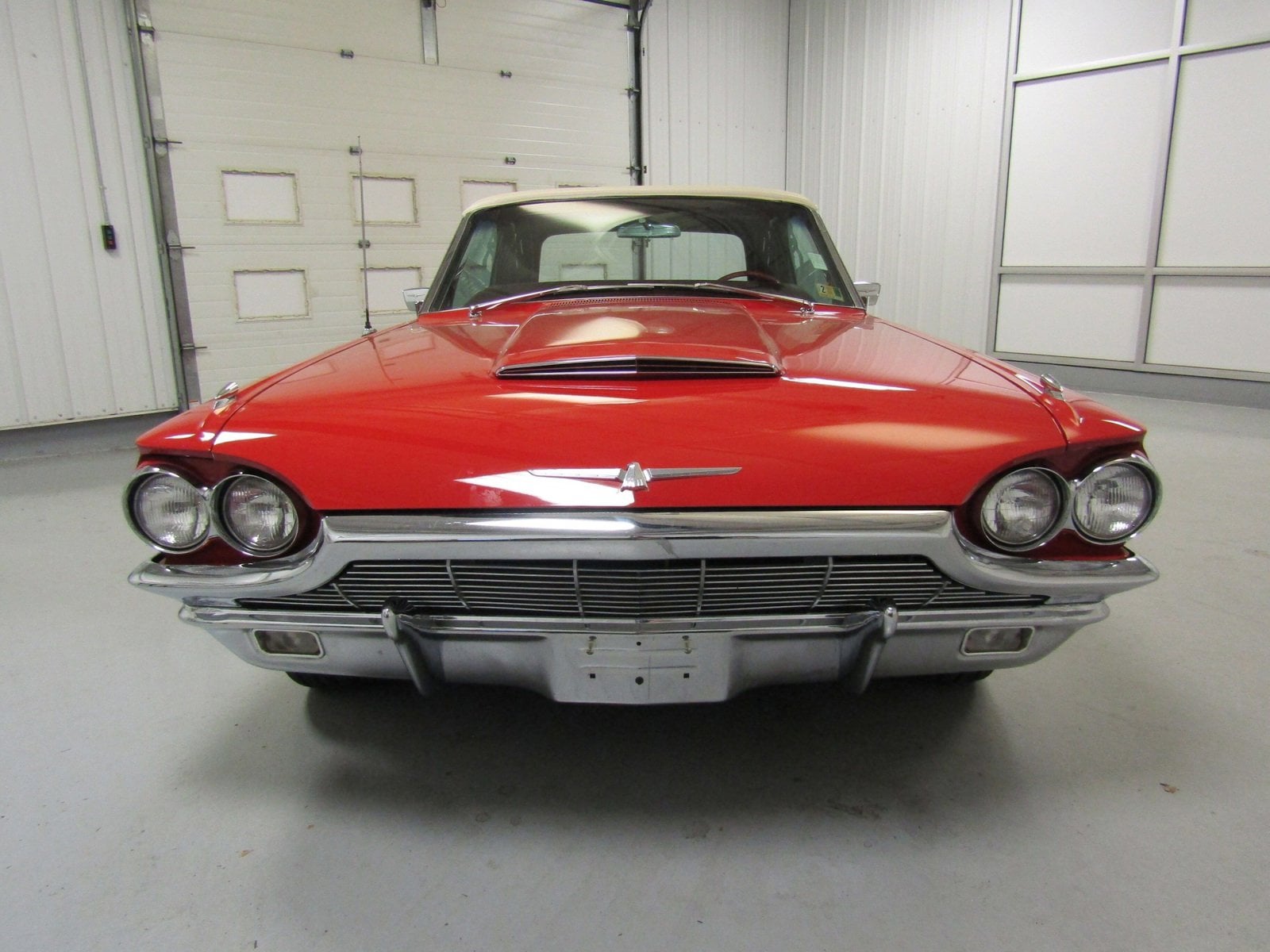 1965 Ford Thunderbird 4