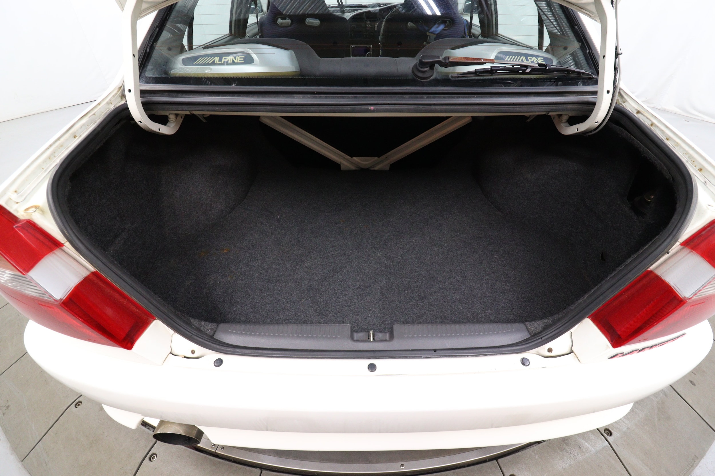 1999 Mitsubishi Lancer 29
